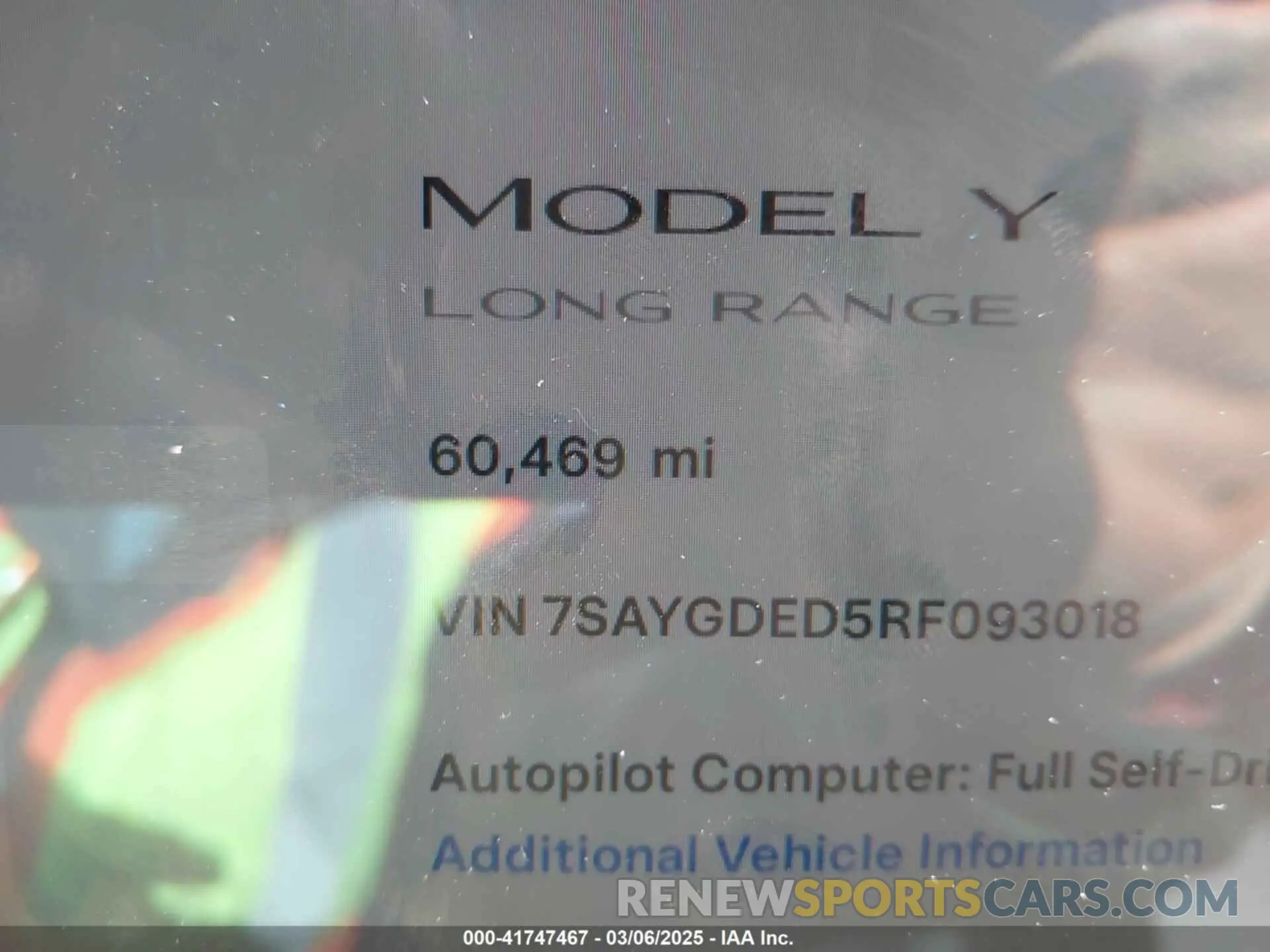 15 Photograph of a damaged car 7SAYGDED5RF093018 TESLA MODEL Y 2024