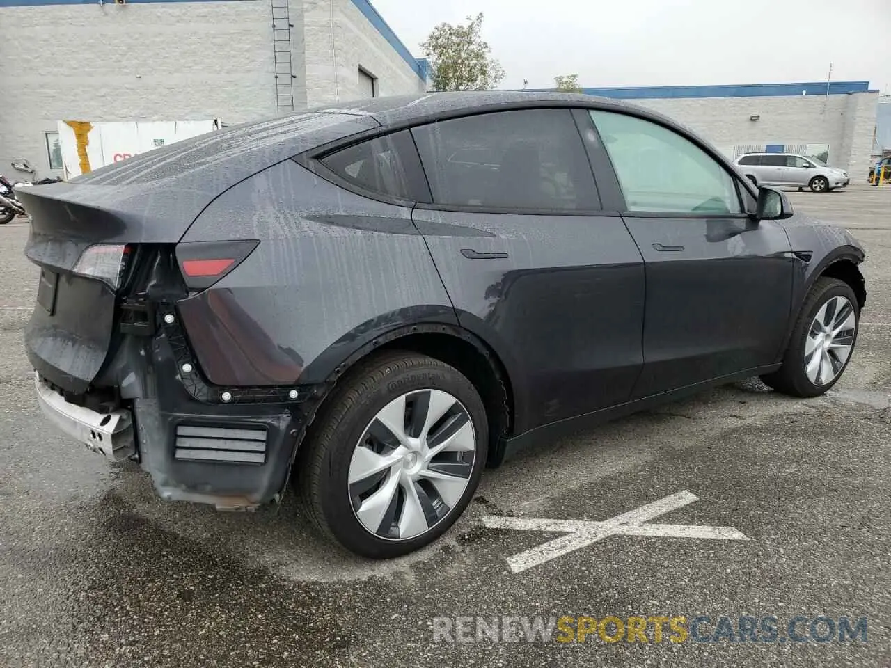 3 Photograph of a damaged car 7SAYGDED5RF093410 TESLA MODEL Y 2024