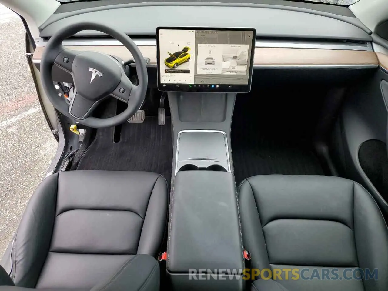 8 Photograph of a damaged car 7SAYGDED5RF093410 TESLA MODEL Y 2024