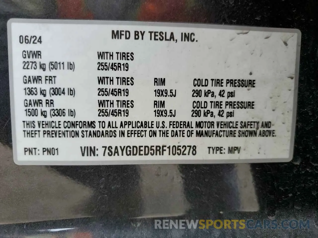13 Photograph of a damaged car 7SAYGDED5RF105278 TESLA MODEL Y 2024