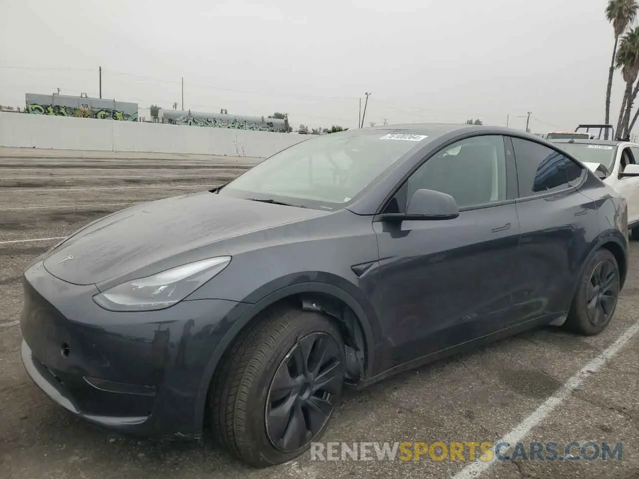 1 Photograph of a damaged car 7SAYGDED5RF161155 TESLA MODEL Y 2024