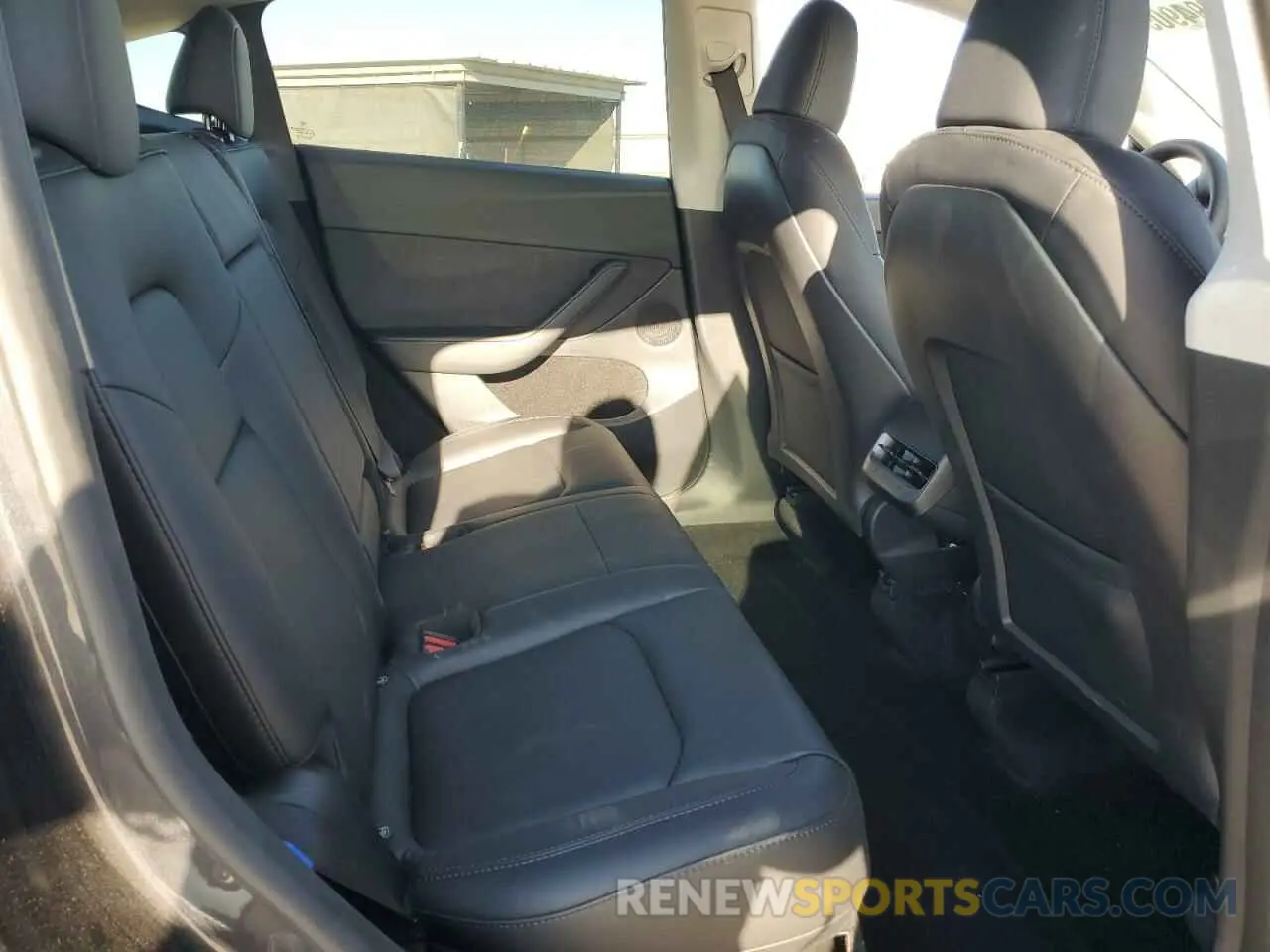 12 Photograph of a damaged car 7SAYGDED5RF185245 TESLA MODEL Y 2024