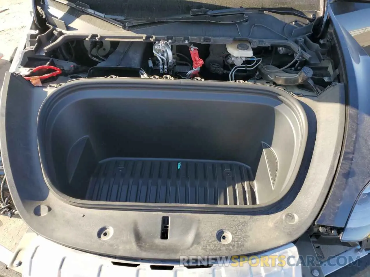 14 Photograph of a damaged car 7SAYGDED5RF185245 TESLA MODEL Y 2024