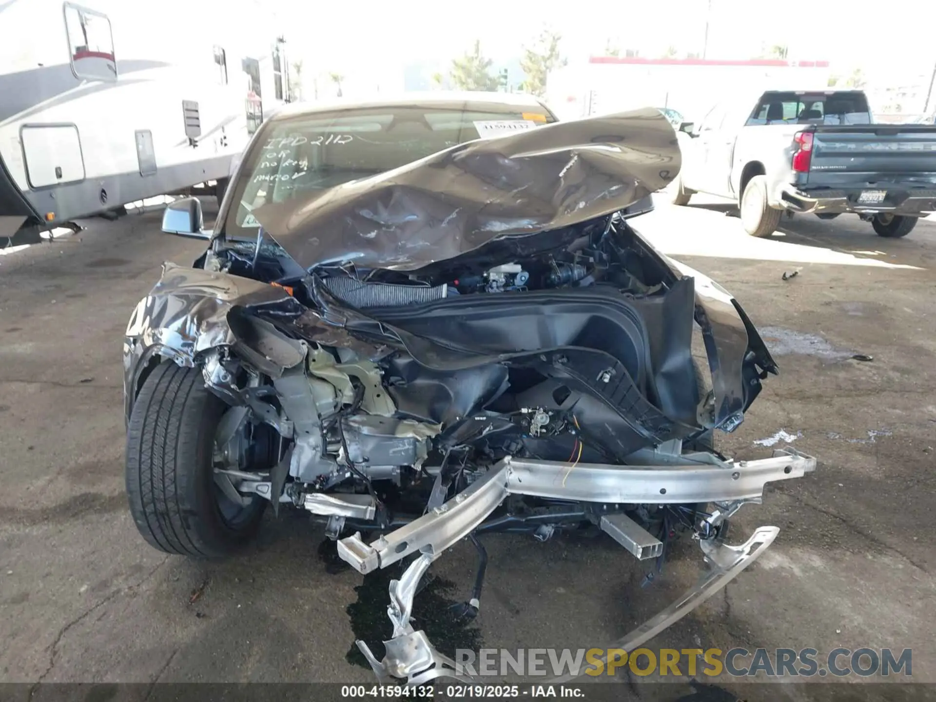 11 Photograph of a damaged car 7SAYGDED5RF194219 TESLA MODEL Y 2024