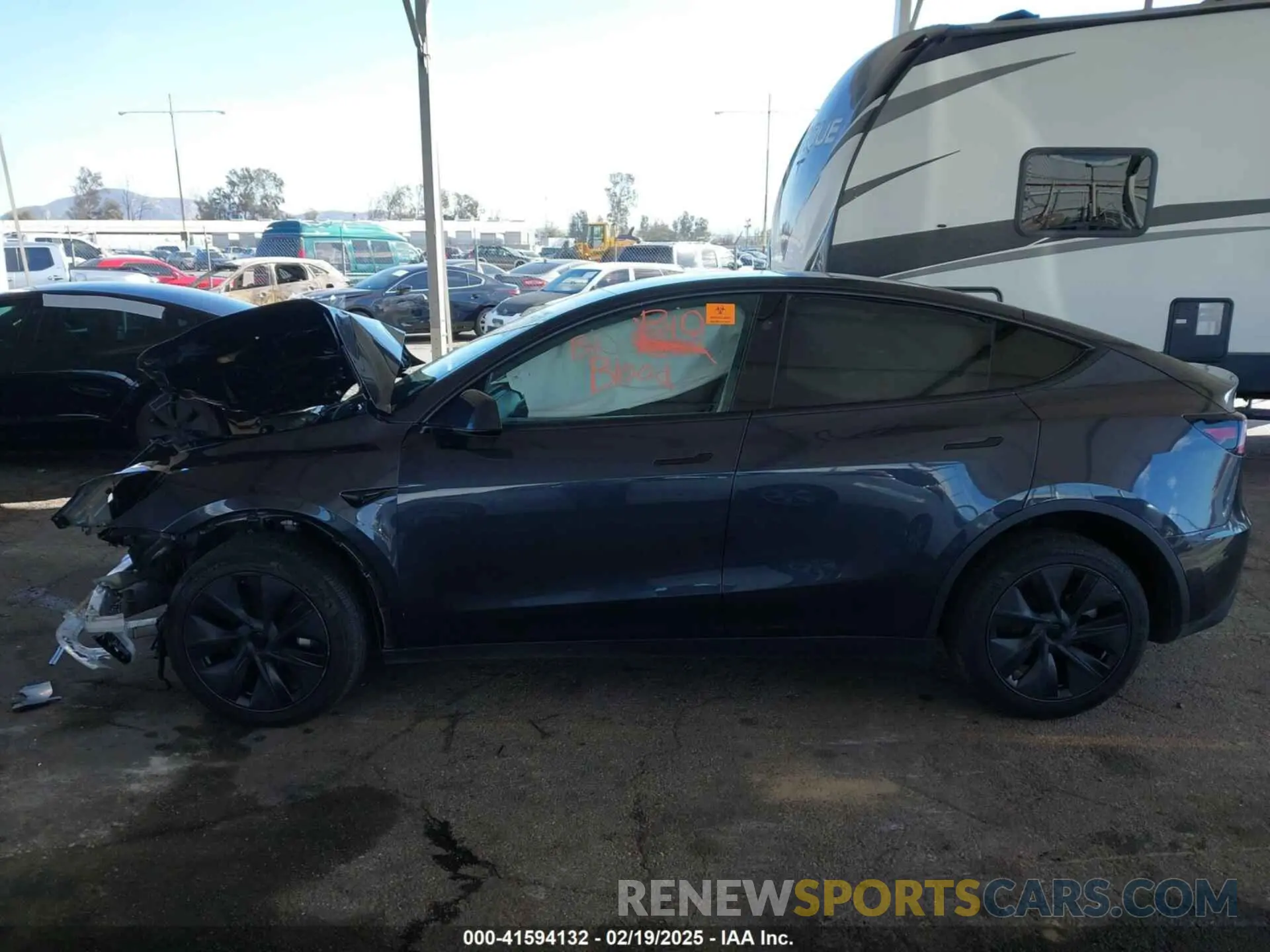 13 Photograph of a damaged car 7SAYGDED5RF194219 TESLA MODEL Y 2024