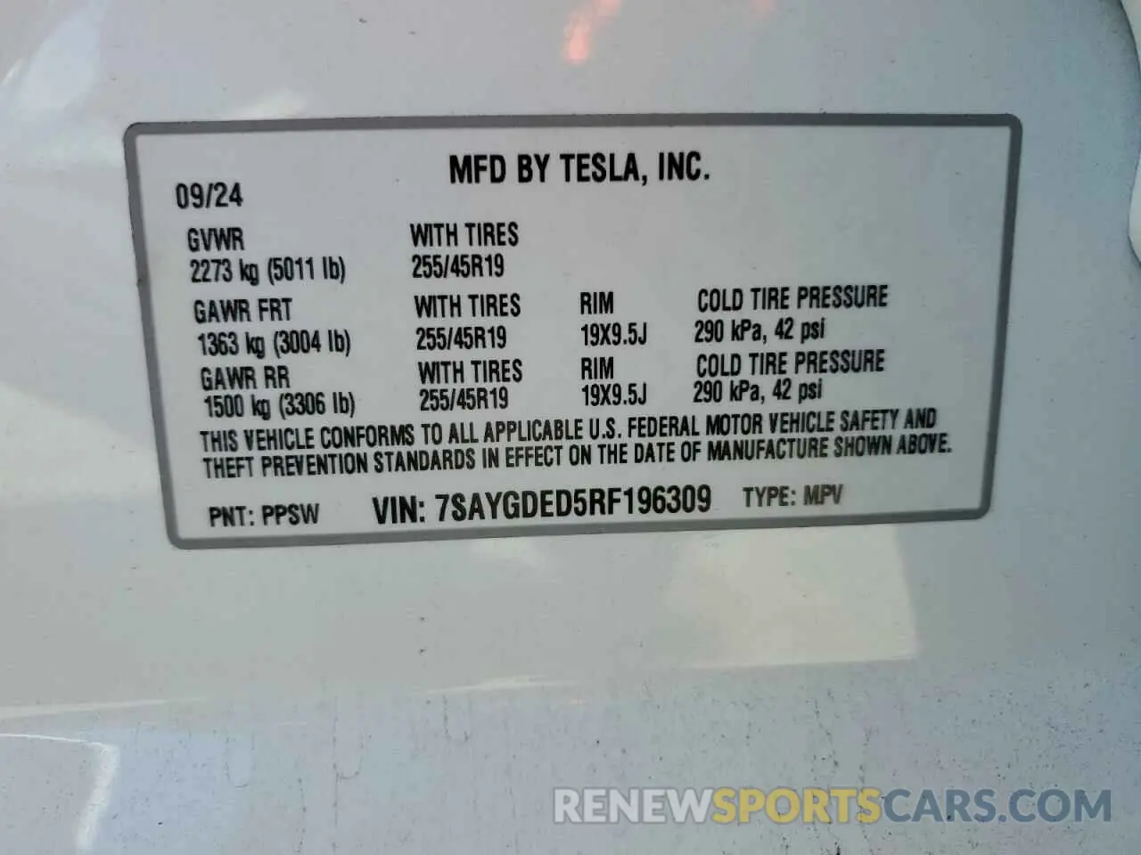 14 Photograph of a damaged car 7SAYGDED5RF196309 TESLA MODEL Y 2024