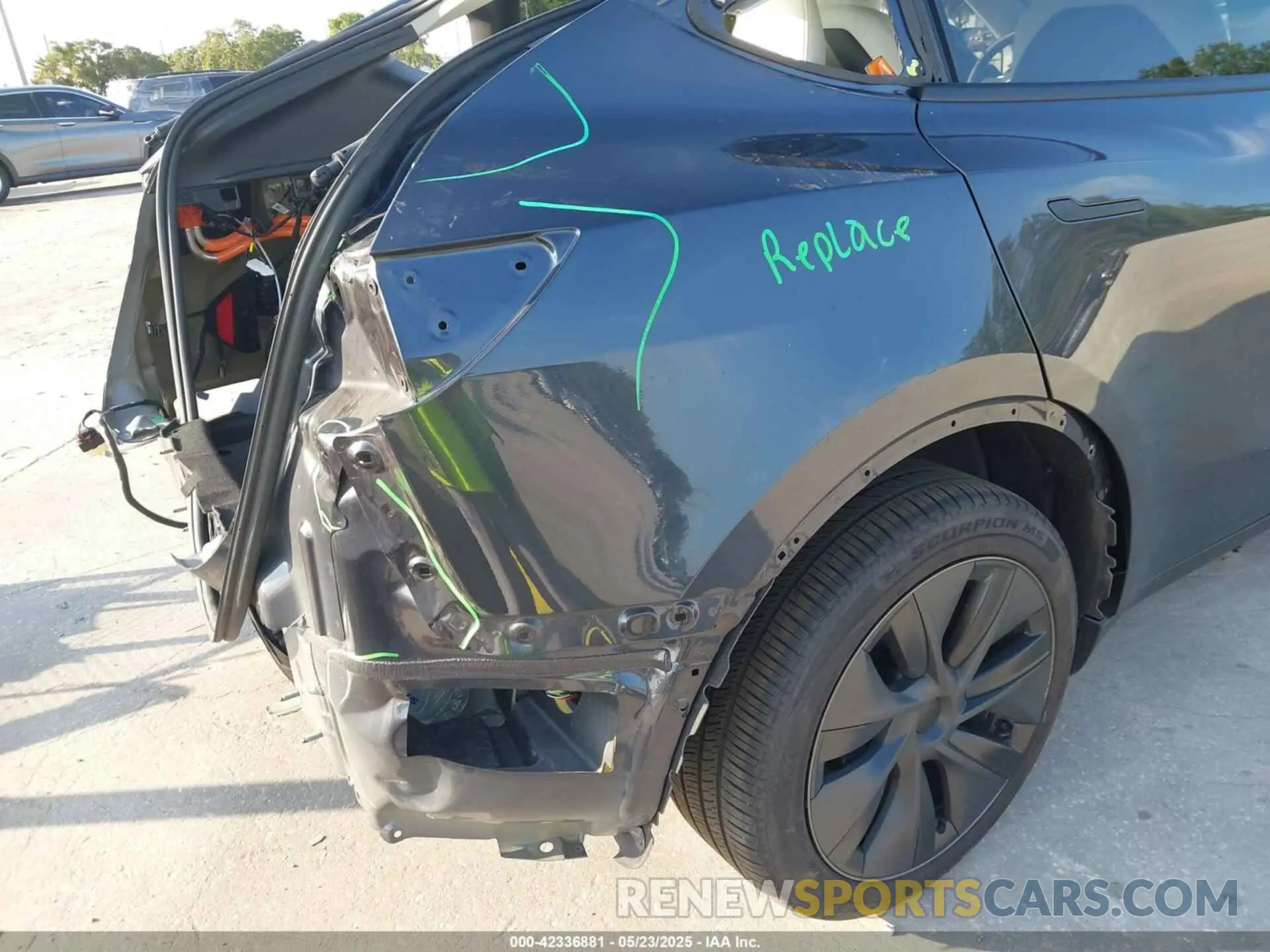 19 Photograph of a damaged car 7SAYGDED6RA334775 TESLA MODEL Y 2024