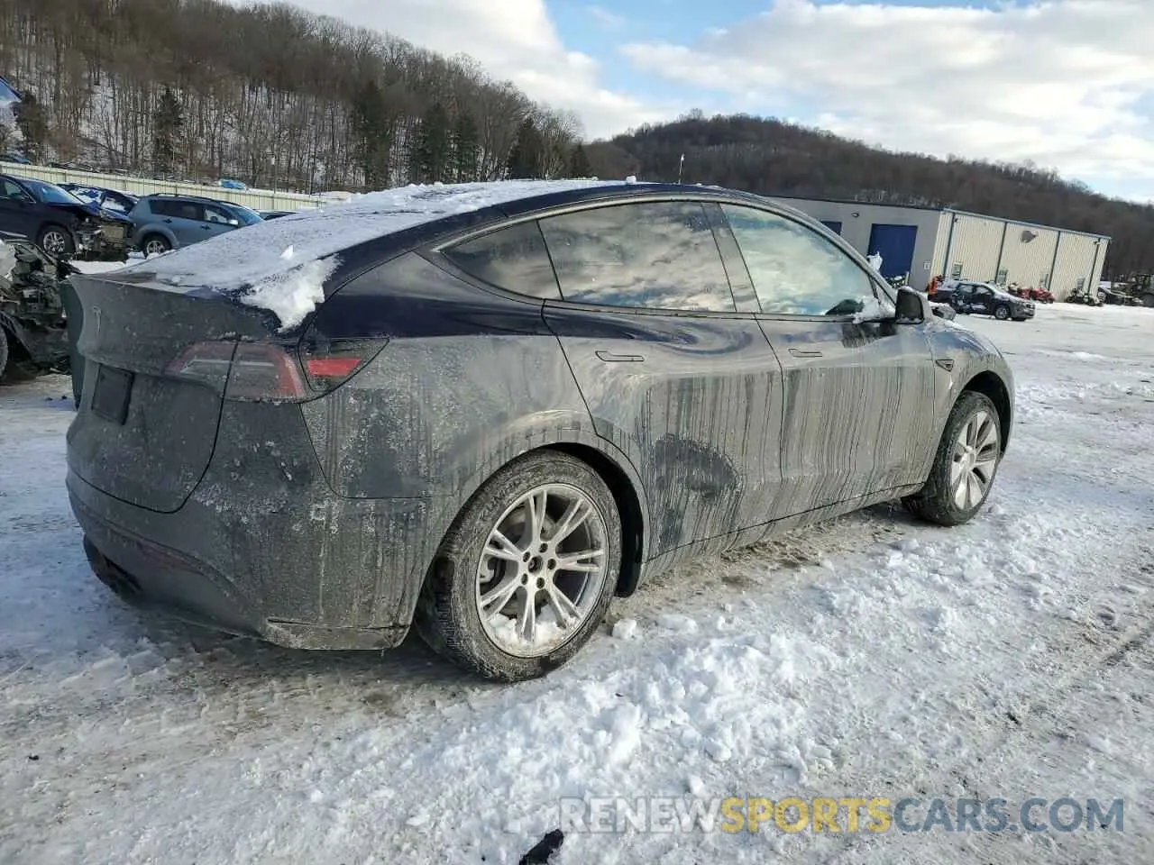3 Photograph of a damaged car 7SAYGDED6RF014455 TESLA MODEL Y 2024