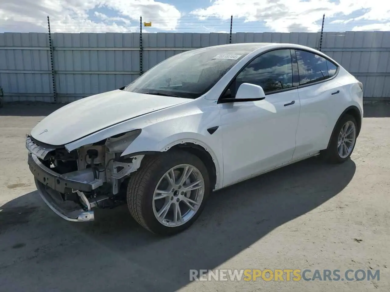 1 Photograph of a damaged car 7SAYGDED6RF044376 TESLA MODEL Y 2024