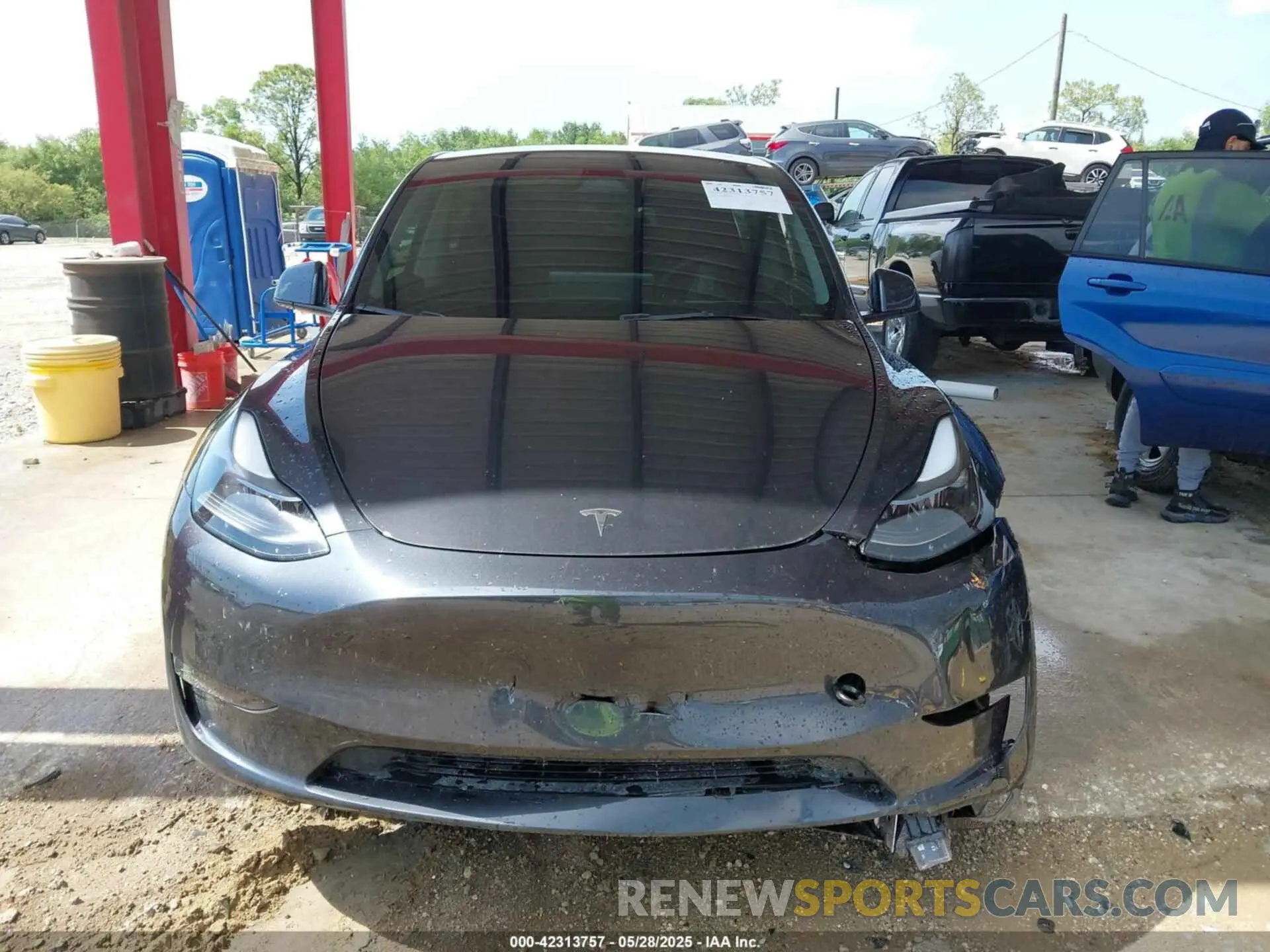 12 Photograph of a damaged car 7SAYGDED6RF054342 TESLA MODEL Y 2024
