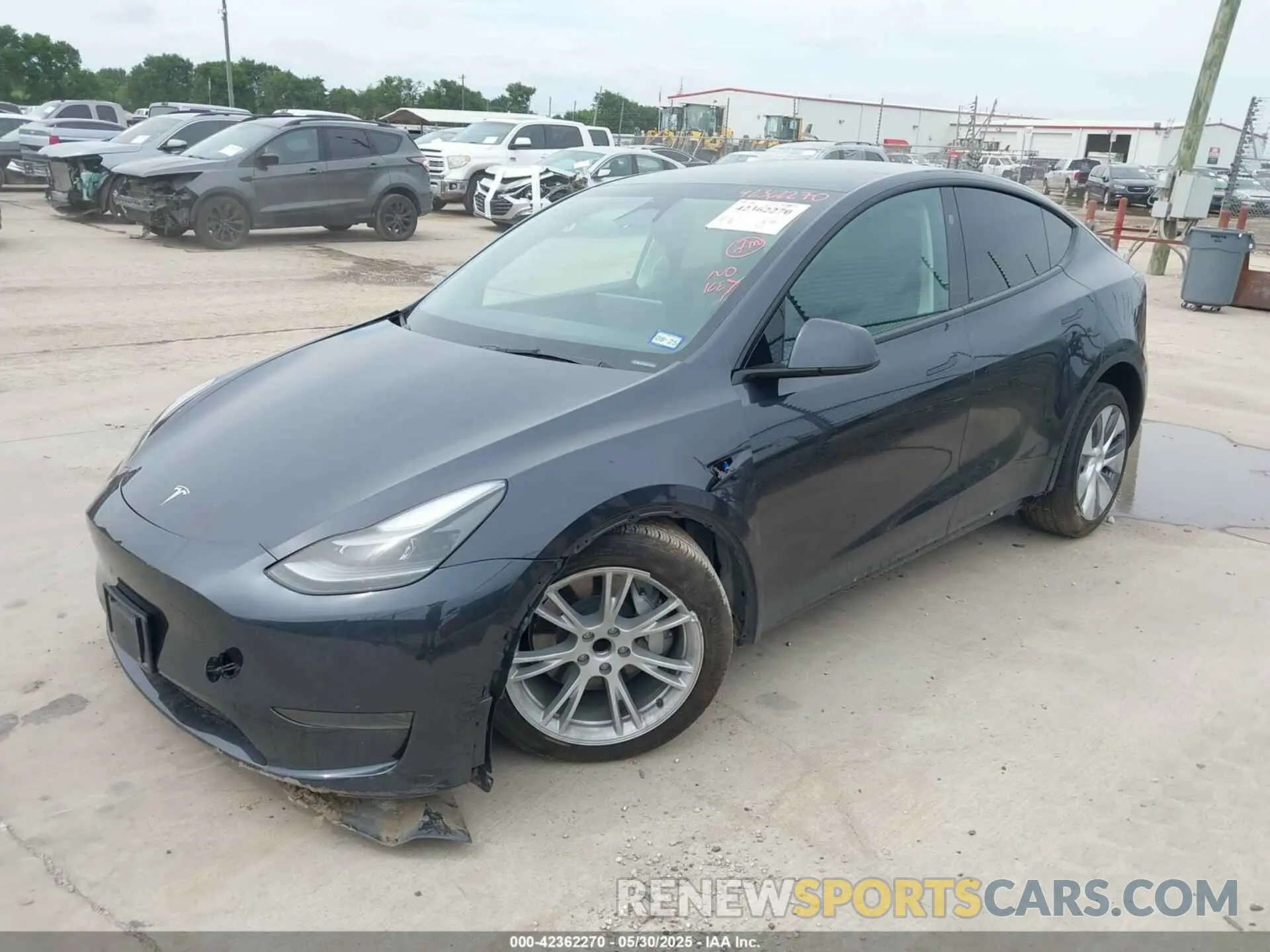 2 Photograph of a damaged car 7SAYGDED6RF092556 TESLA MODEL Y 2024