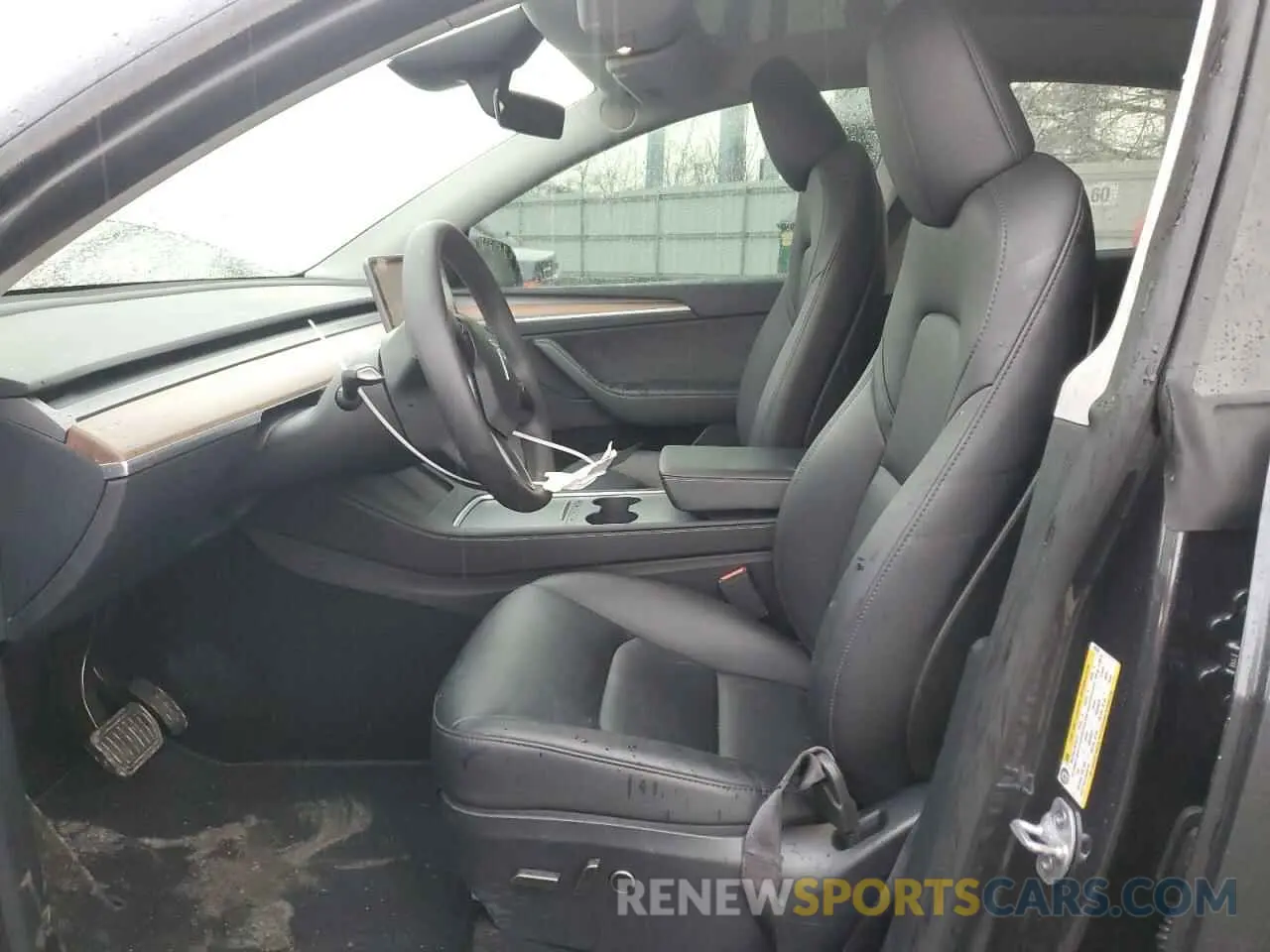 7 Photograph of a damaged car 7SAYGDED6RF093531 TESLA MODEL Y 2024