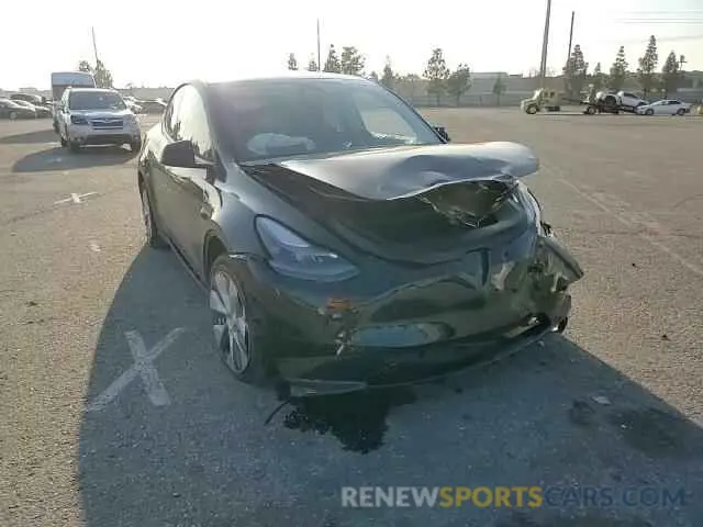 10 Photograph of a damaged car 7SAYGDED6RF097093 TESLA MODEL Y 2024