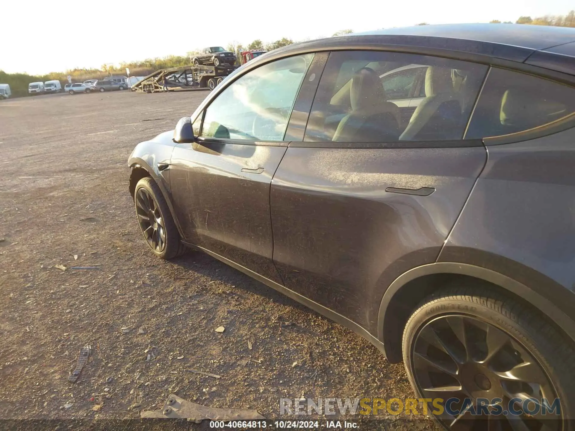 15 Photograph of a damaged car 7SAYGDED6RF105175 TESLA MODEL Y 2024