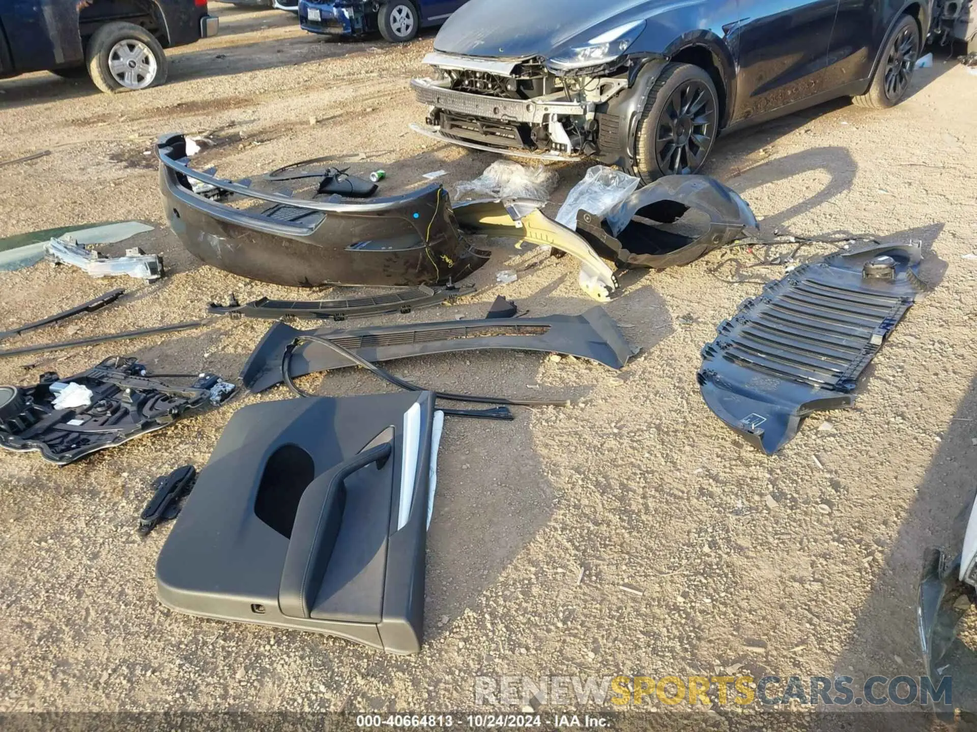 21 Photograph of a damaged car 7SAYGDED6RF105175 TESLA MODEL Y 2024