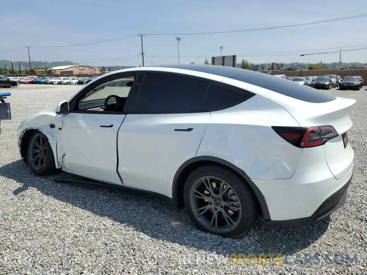 2 Photograph of a damaged car 7SAYGDED6RF107654 TESLA MODEL Y 2024