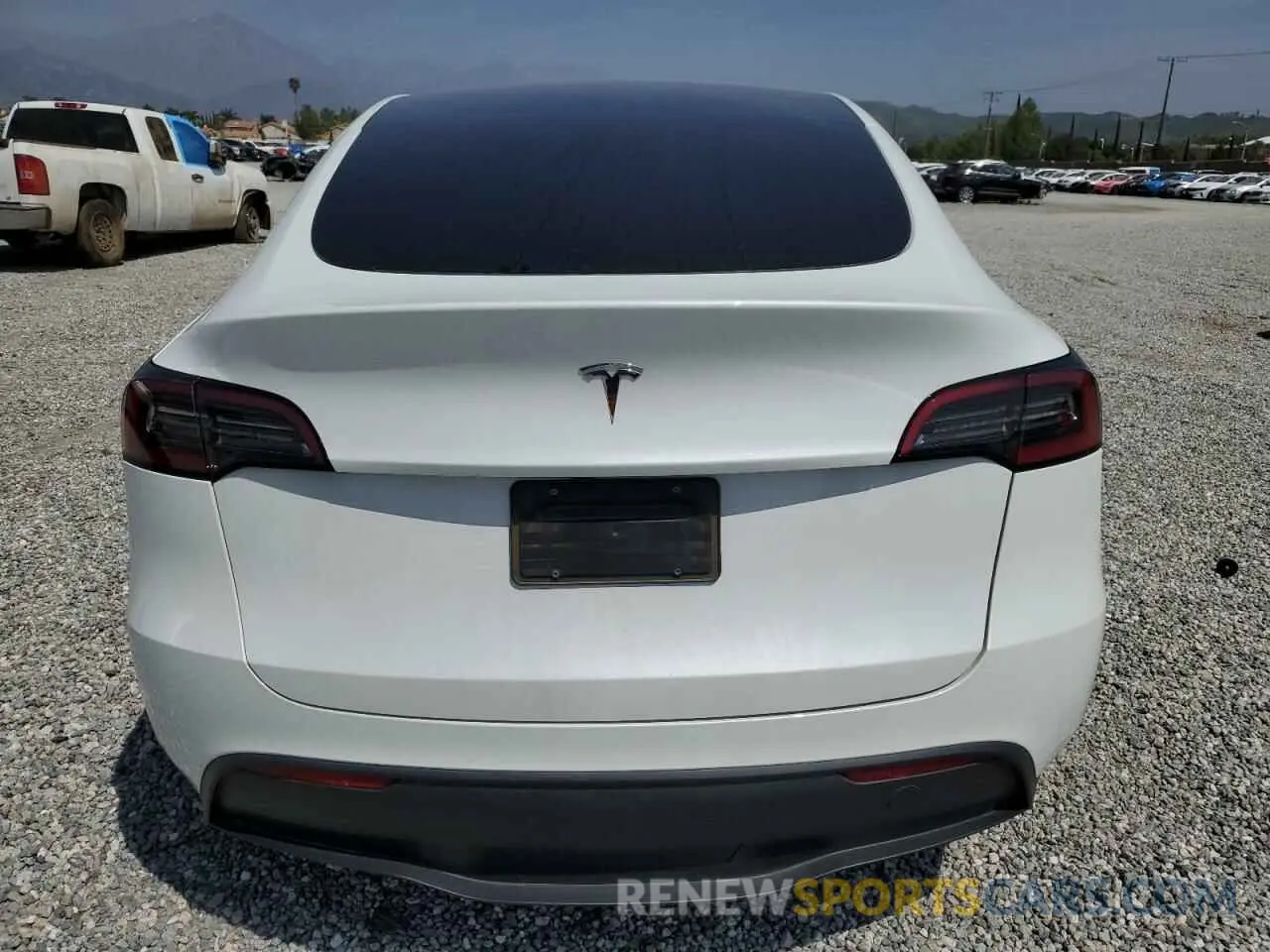 6 Photograph of a damaged car 7SAYGDED6RF107654 TESLA MODEL Y 2024