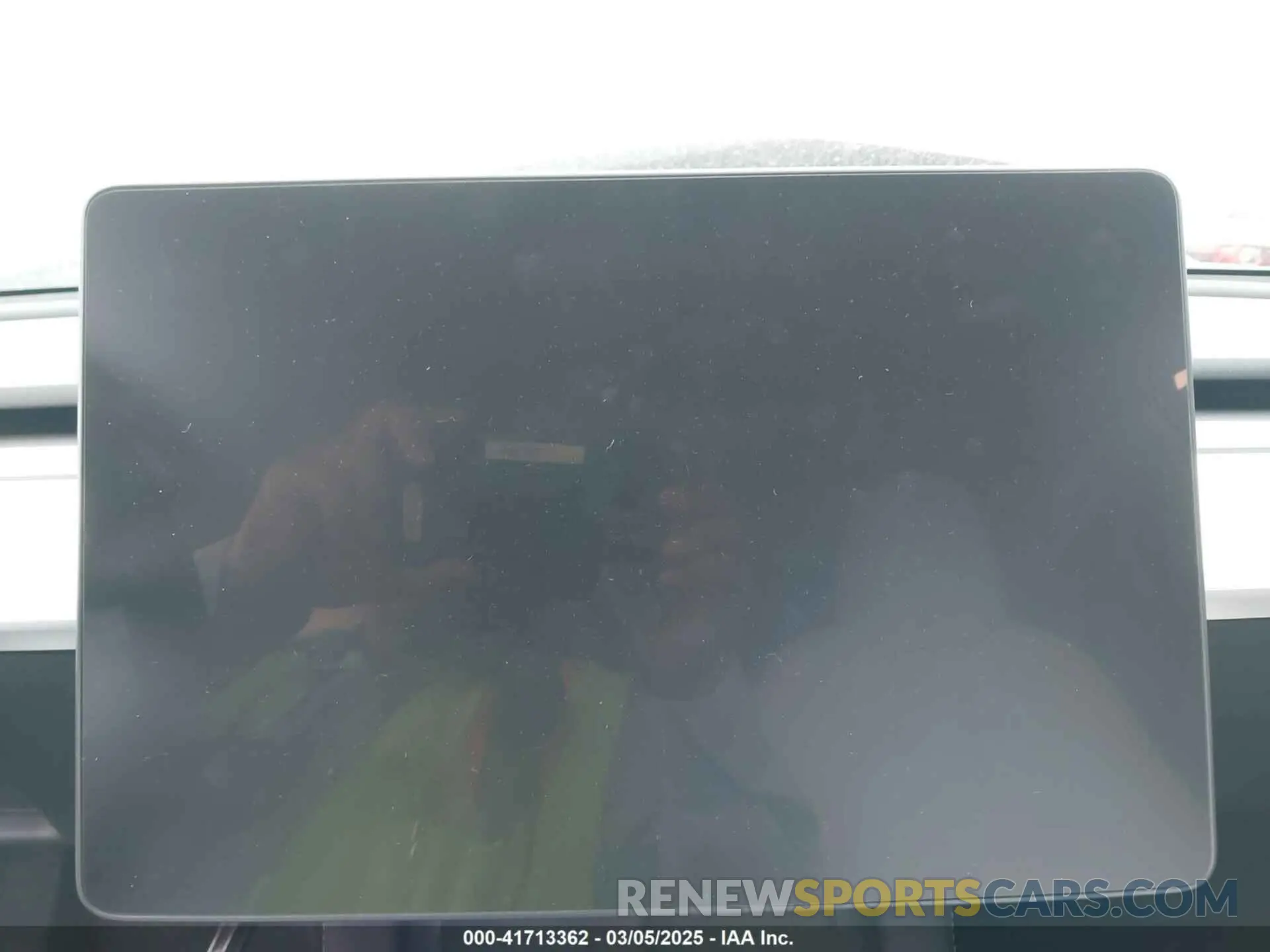 17 Photograph of a damaged car 7SAYGDED6RF166543 TESLA MODEL Y 2024