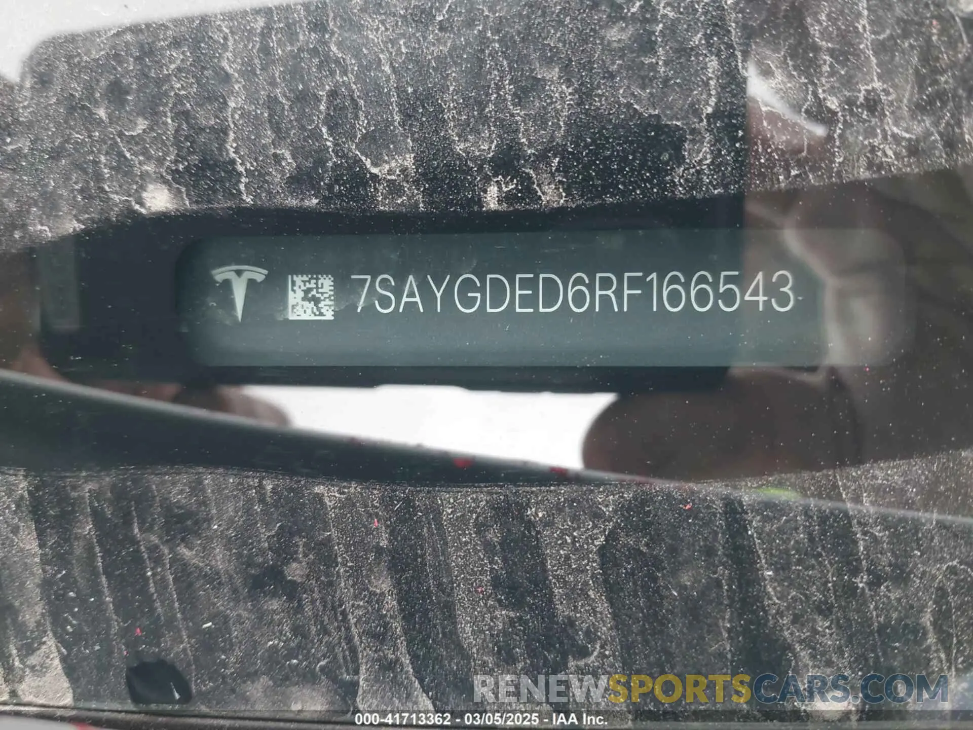 9 Photograph of a damaged car 7SAYGDED6RF166543 TESLA MODEL Y 2024