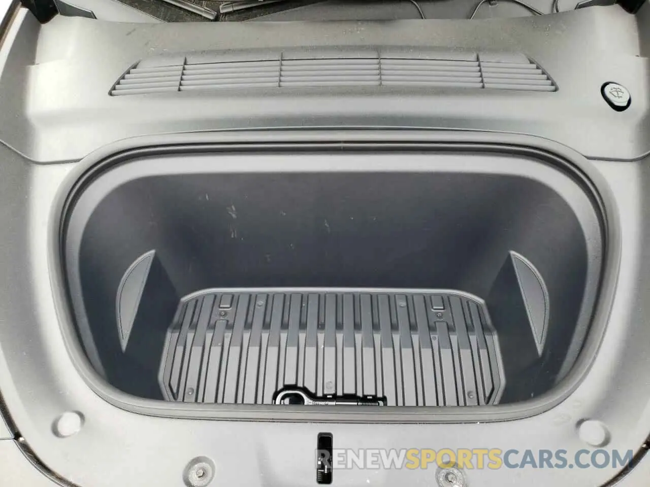 11 Photograph of a damaged car 7SAYGDED7RF039526 TESLA MODEL Y 2024