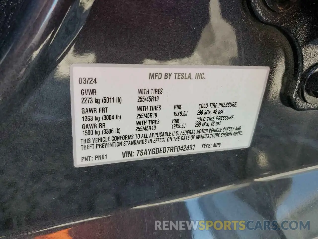 14 Photograph of a damaged car 7SAYGDED7RF042491 TESLA MODEL Y 2024