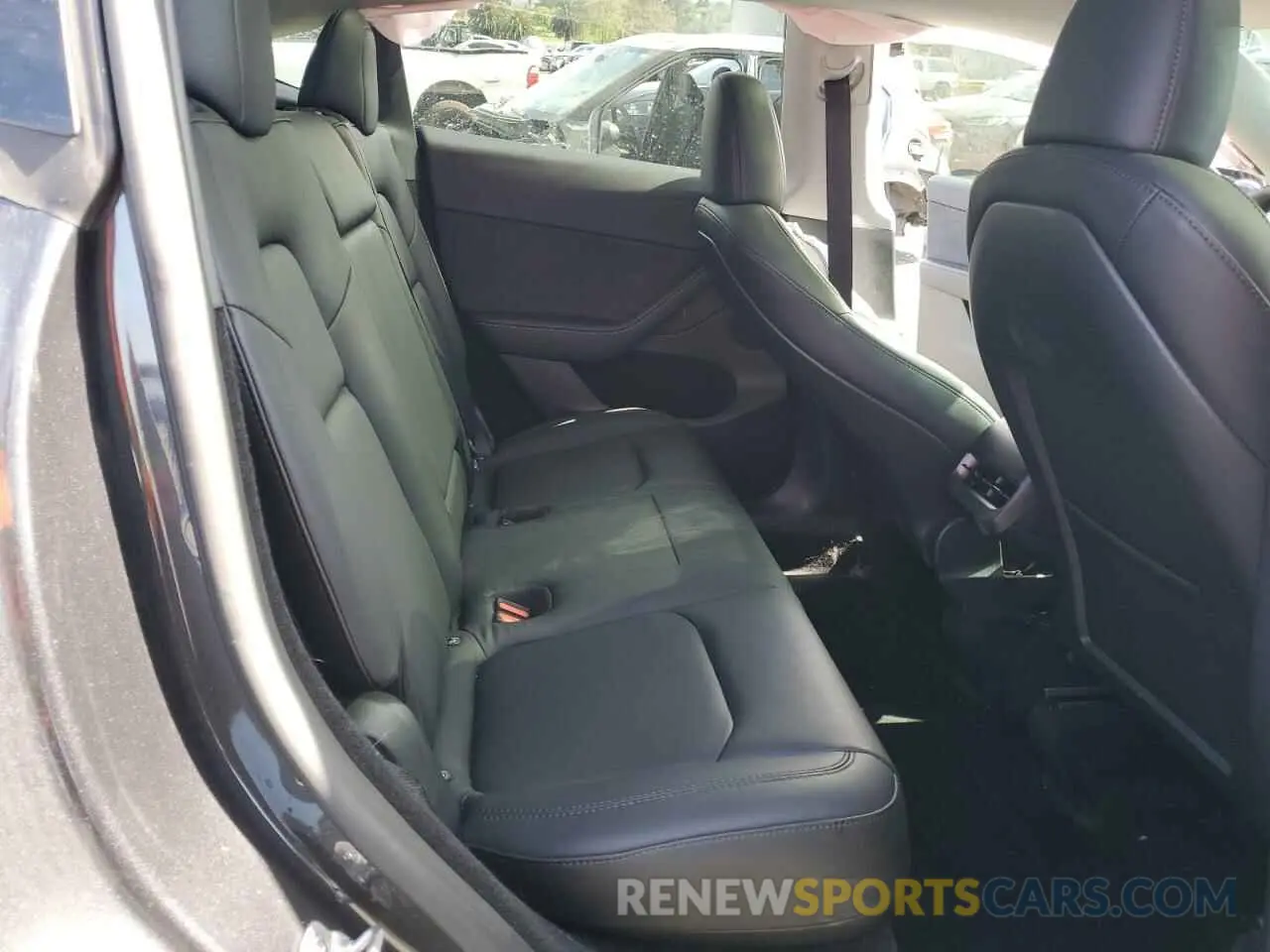 11 Photograph of a damaged car 7SAYGDED7RF074101 TESLA MODEL Y 2024