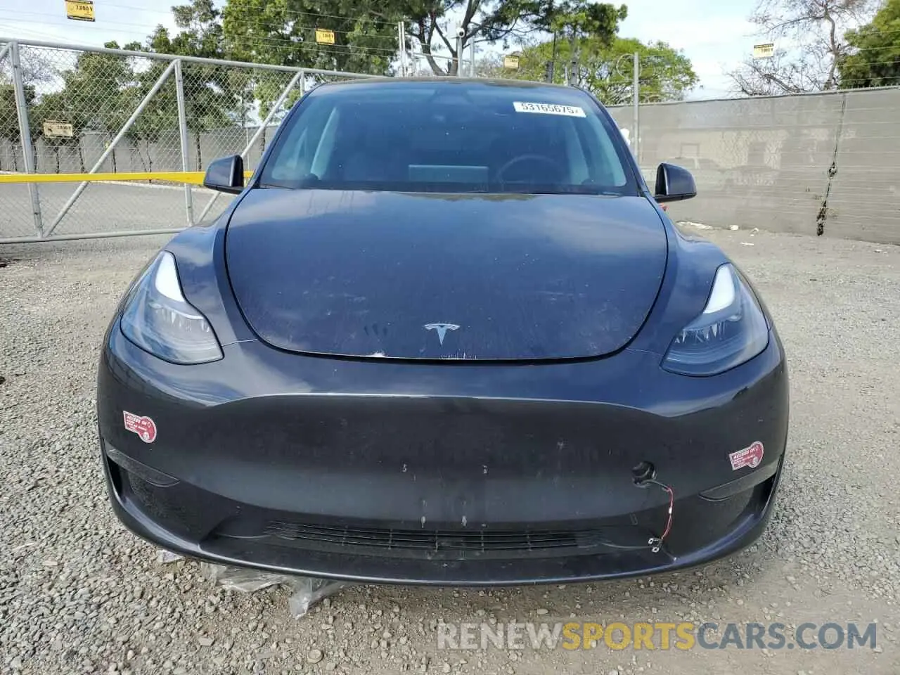 5 Photograph of a damaged car 7SAYGDED7RF099743 TESLA MODEL Y 2024