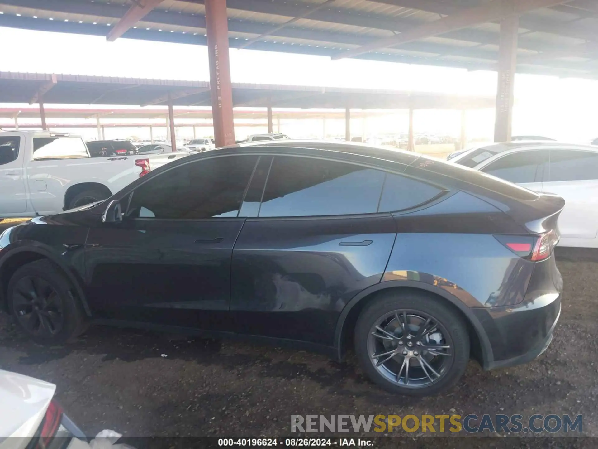 13 Photograph of a damaged car 7SAYGDED7RF108473 TESLA MODEL Y 2024