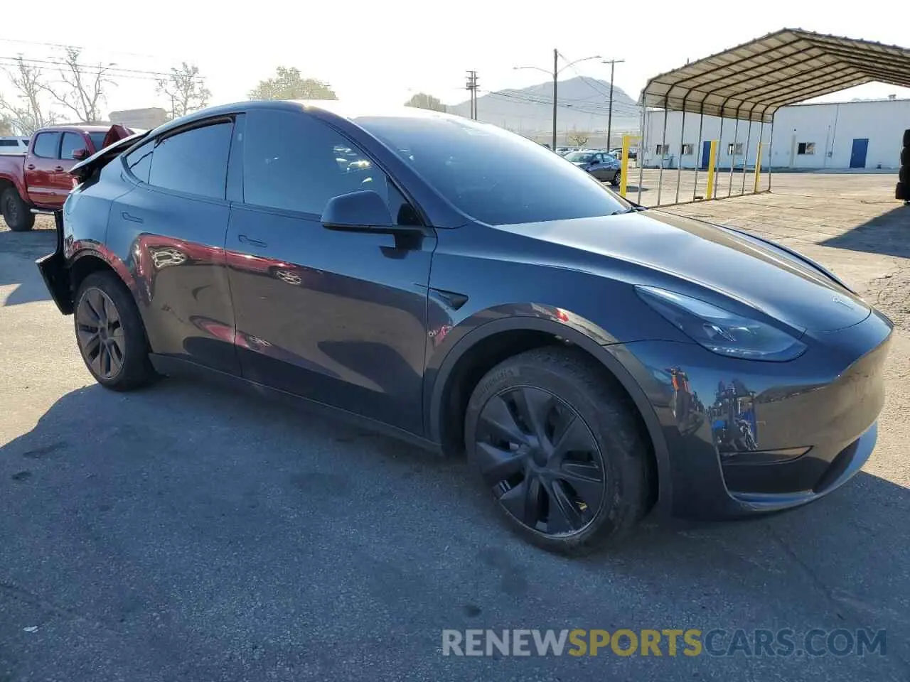 4 Photograph of a damaged car 7SAYGDED7RF108604 TESLA MODEL Y 2024