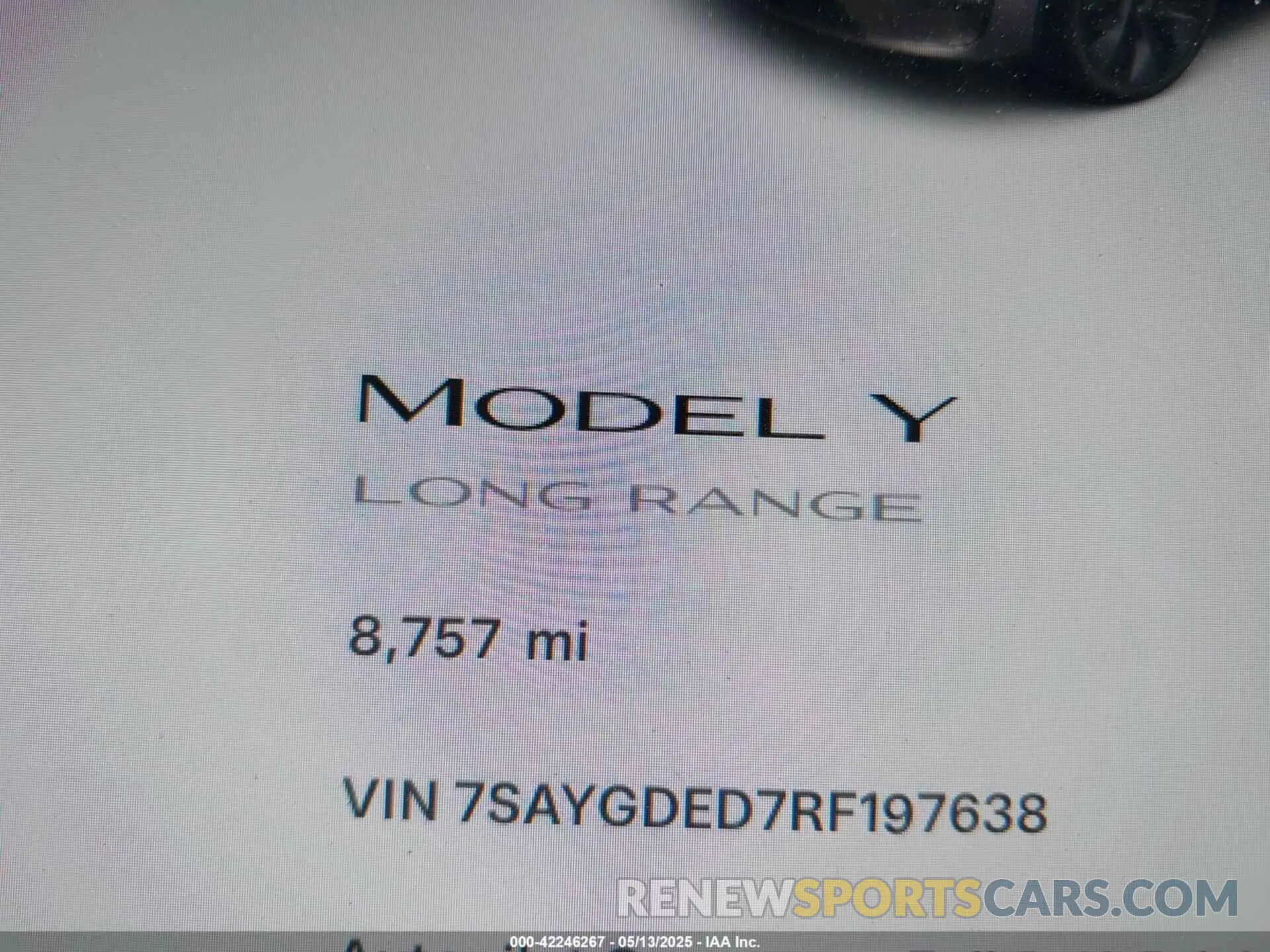 16 Photograph of a damaged car 7SAYGDED7RF197638 TESLA MODEL Y 2024