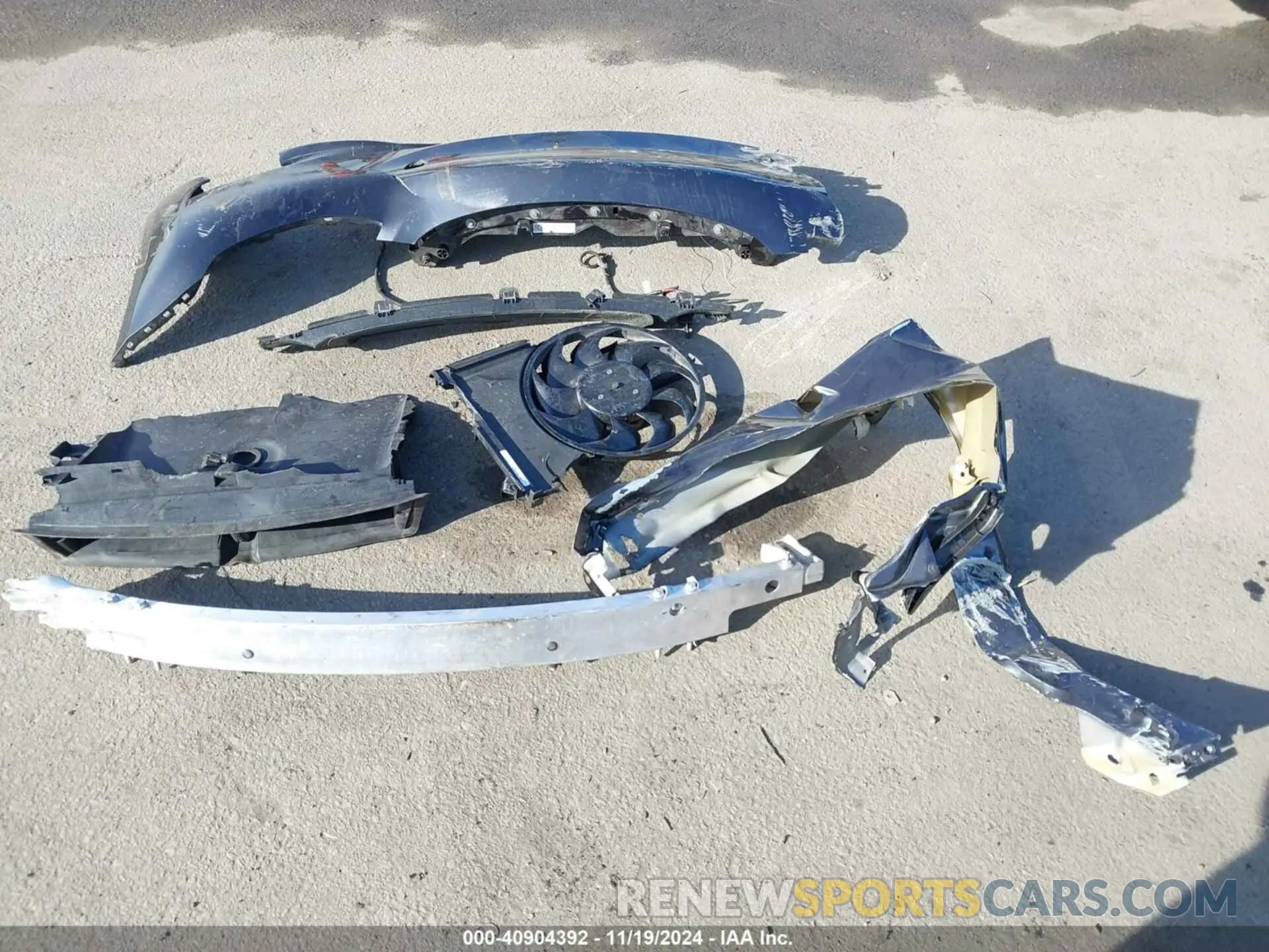 11 Photograph of a damaged car 7SAYGDED8RF008642 TESLA MODEL Y 2024