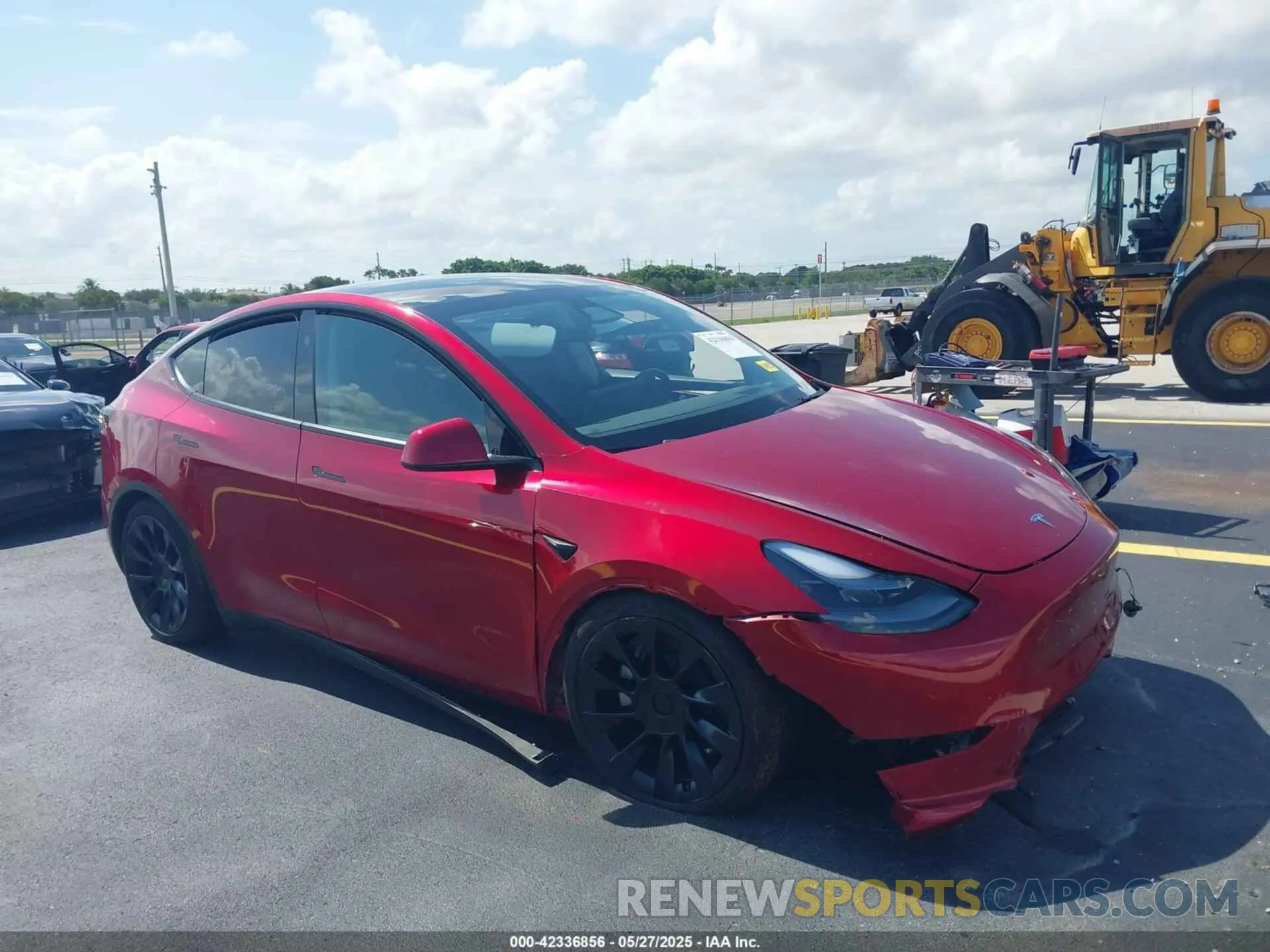 1 Photograph of a damaged car 7SAYGDED8RF019494 TESLA MODEL Y 2024