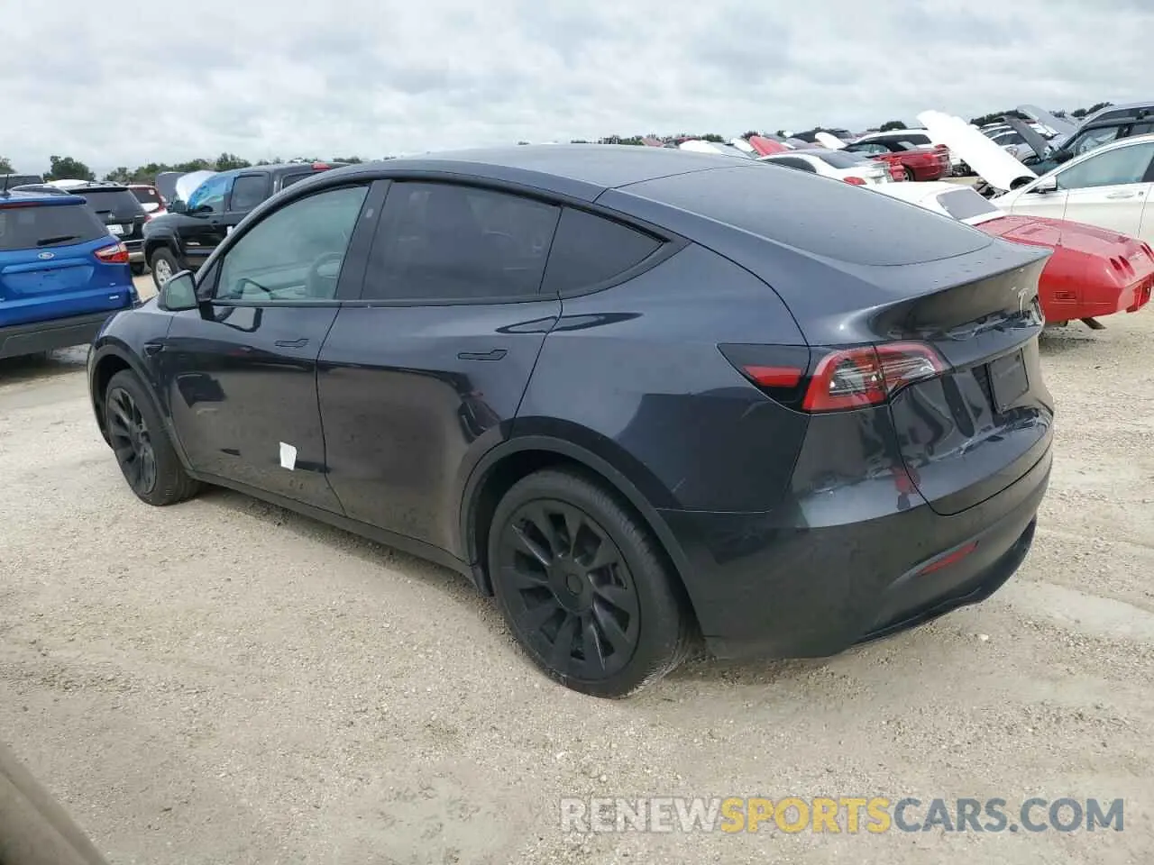 2 Photograph of a damaged car 7SAYGDED8RF074608 TESLA MODEL Y 2024