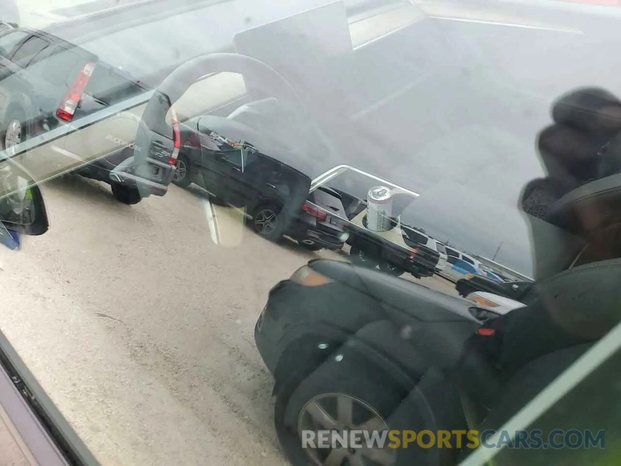 8 Photograph of a damaged car 7SAYGDED8RF074608 TESLA MODEL Y 2024