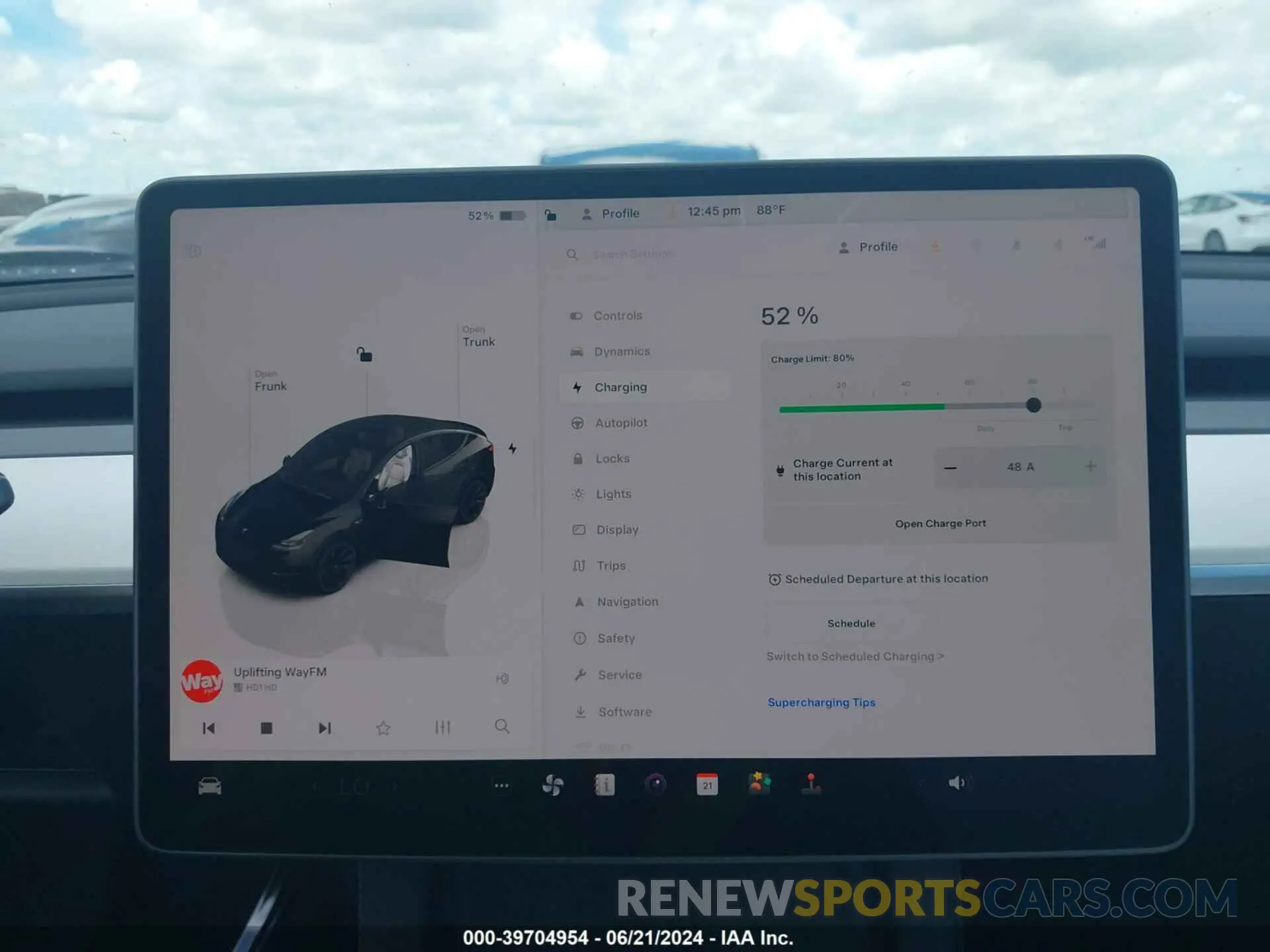 13 Photograph of a damaged car 7SAYGDED8RF092915 TESLA MODEL Y 2024