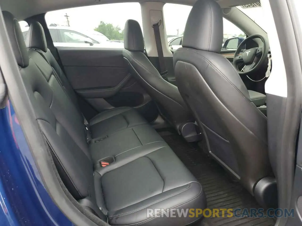 11 Photograph of a damaged car 7SAYGDED8RF096074 TESLA MODEL Y 2024
