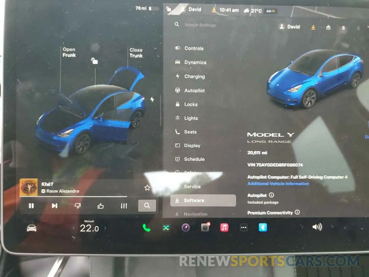 9 Photograph of a damaged car 7SAYGDED8RF096074 TESLA MODEL Y 2024