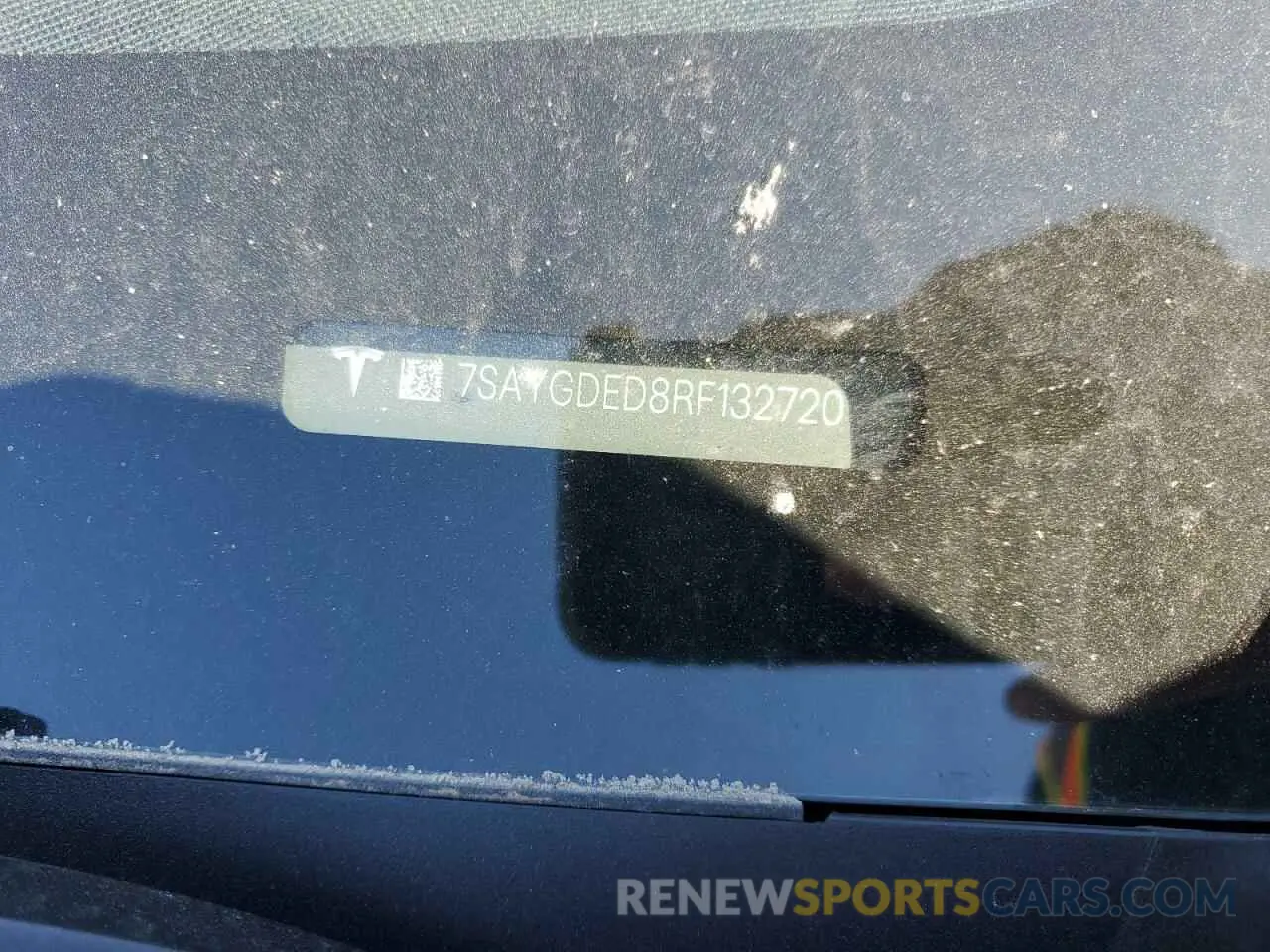 13 Photograph of a damaged car 7SAYGDED8RF132720 TESLA MODEL Y 2024