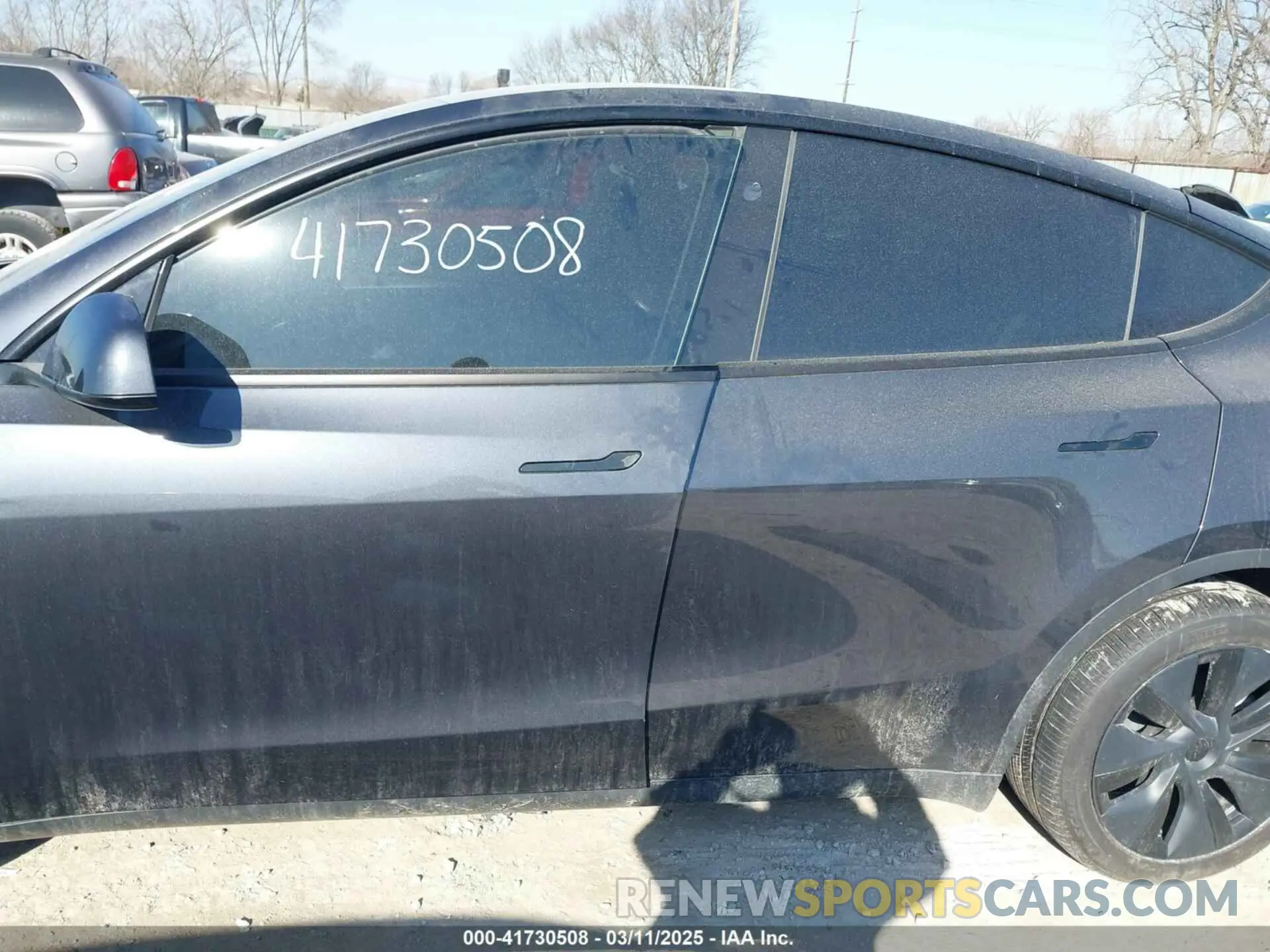 13 Photograph of a damaged car 7SAYGDED8RF158346 TESLA MODEL Y 2024