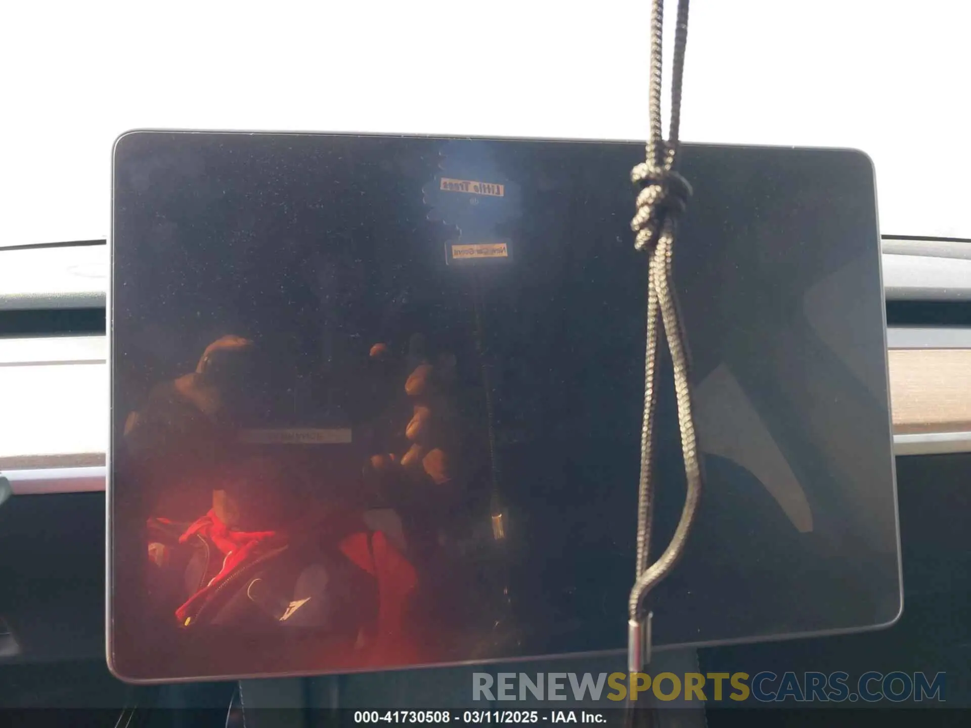 14 Photograph of a damaged car 7SAYGDED8RF158346 TESLA MODEL Y 2024