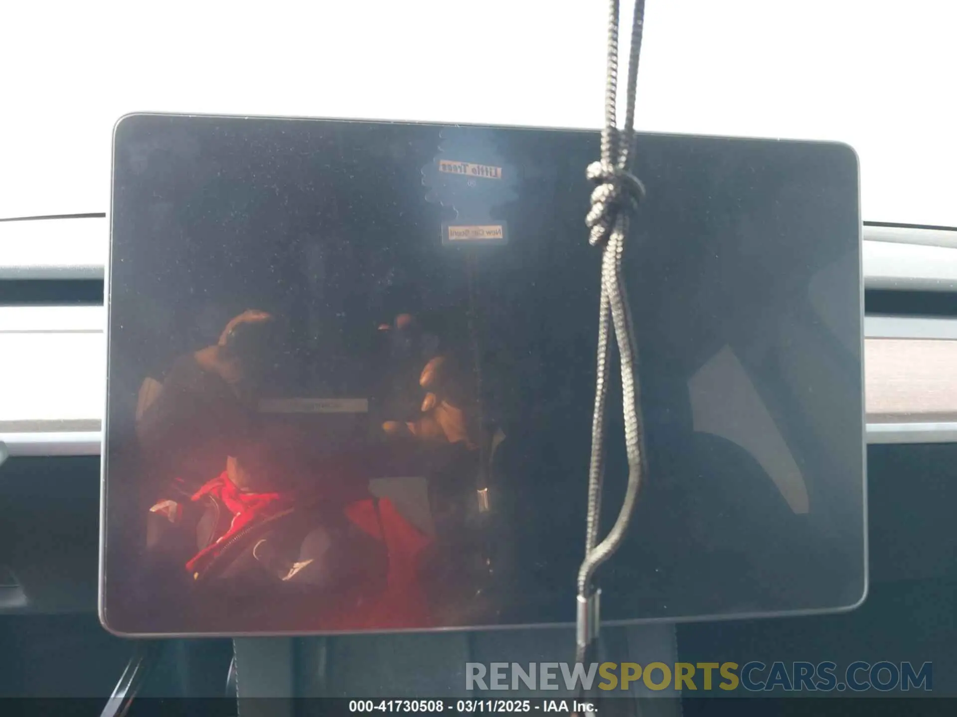 7 Photograph of a damaged car 7SAYGDED8RF158346 TESLA MODEL Y 2024