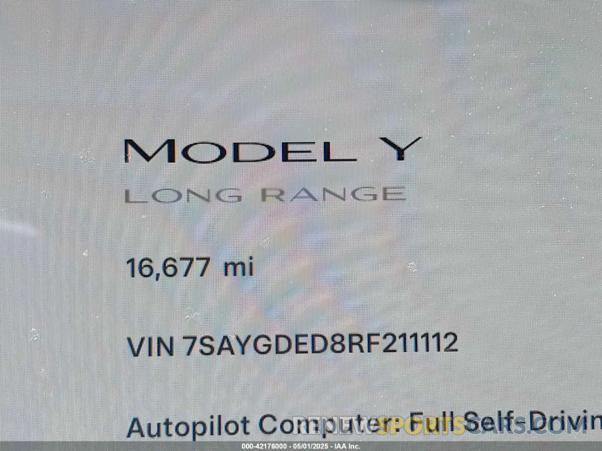 15 Photograph of a damaged car 7SAYGDED8RF211112 TESLA MODEL Y 2024