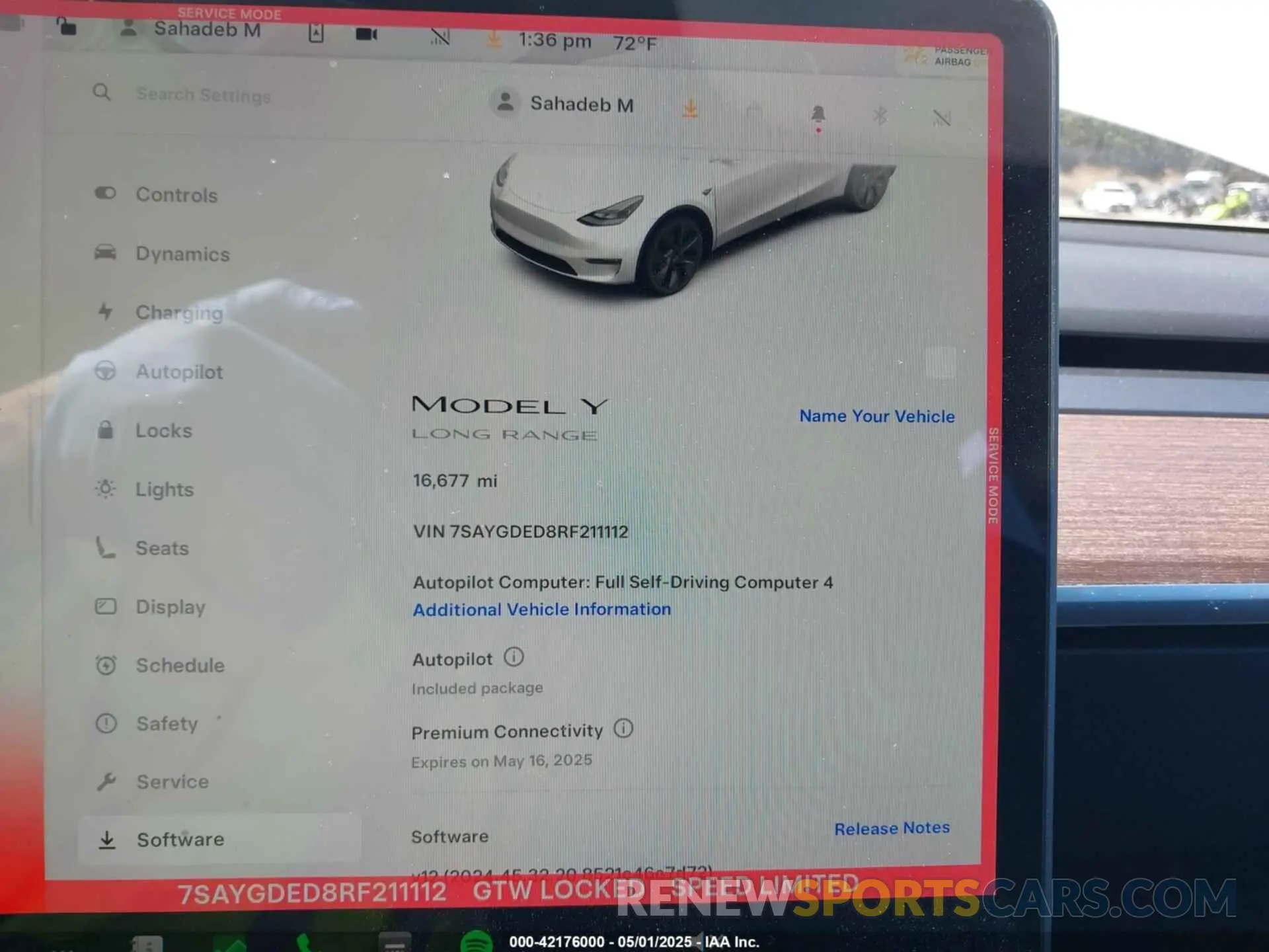 18 Photograph of a damaged car 7SAYGDED8RF211112 TESLA MODEL Y 2024
