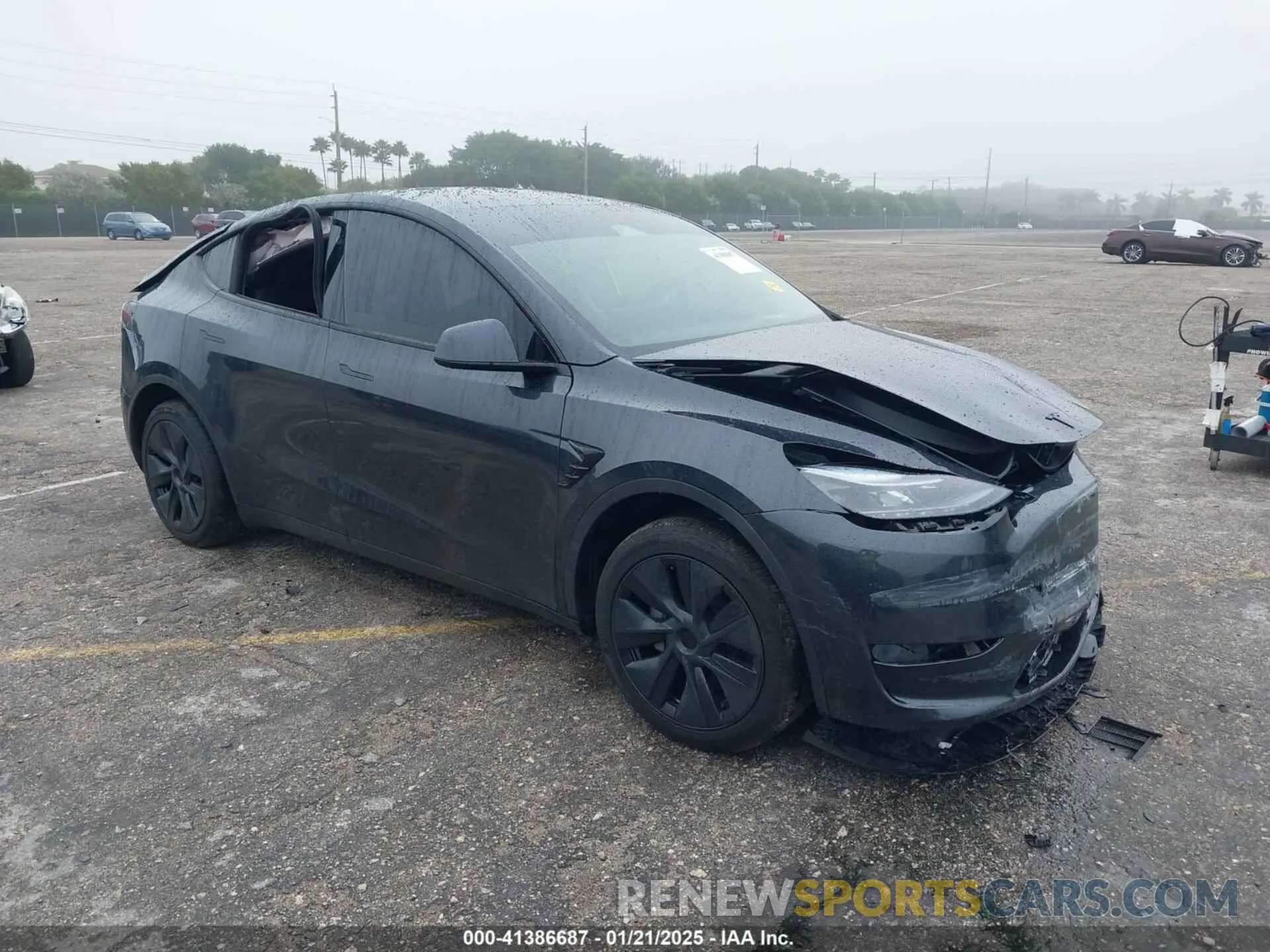 1 Photograph of a damaged car 7SAYGDED8RF213927 TESLA MODEL Y 2024