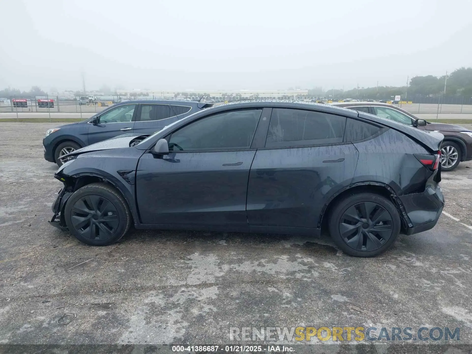 13 Photograph of a damaged car 7SAYGDED8RF213927 TESLA MODEL Y 2024