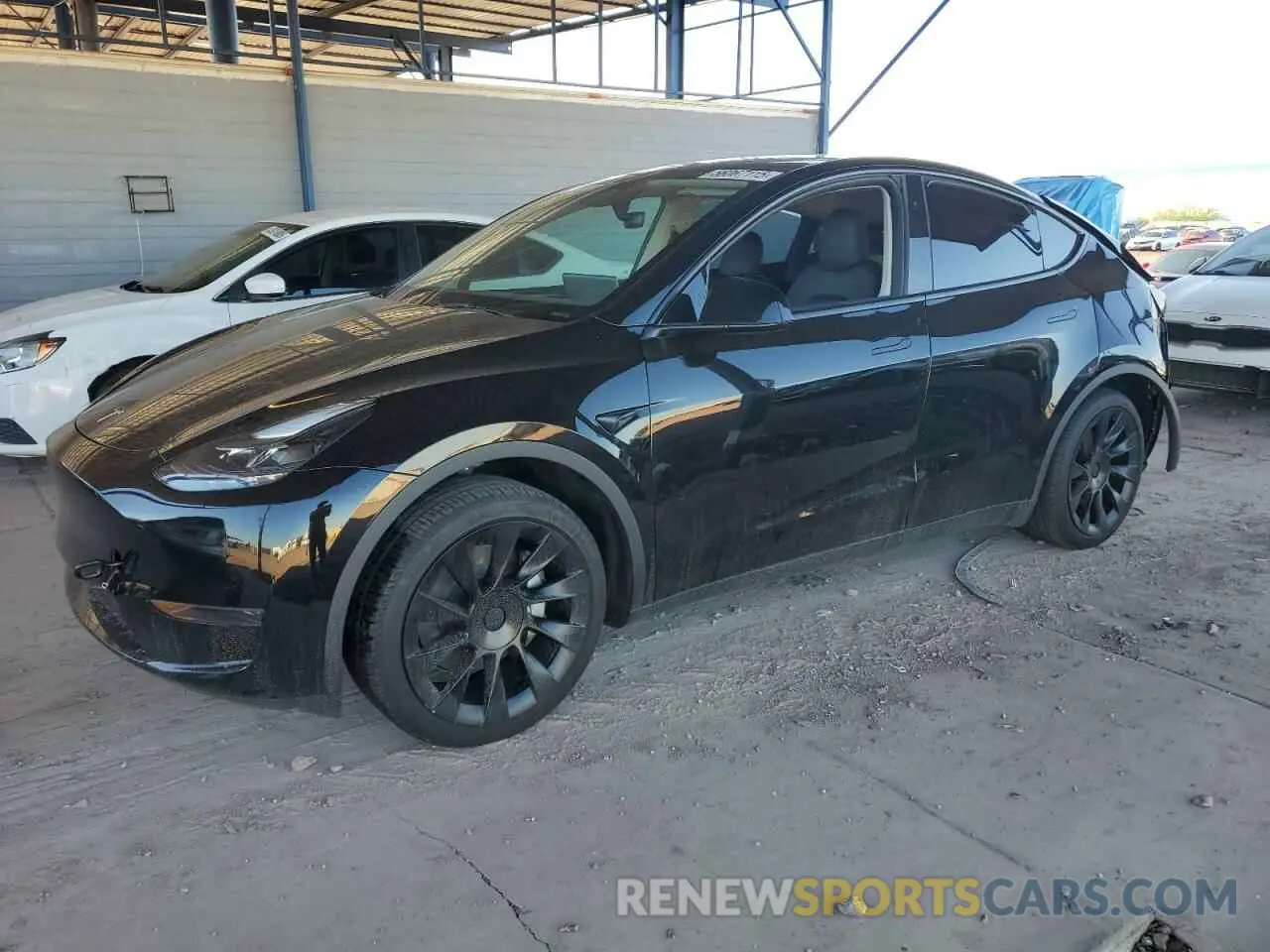 1 Photograph of a damaged car 7SAYGDED9RF019035 TESLA MODEL Y 2024