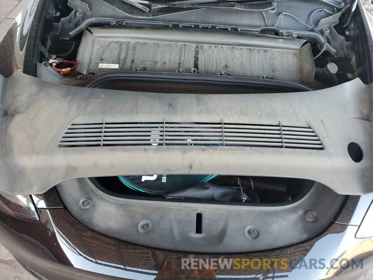 11 Photograph of a damaged car 7SAYGDED9RF019035 TESLA MODEL Y 2024