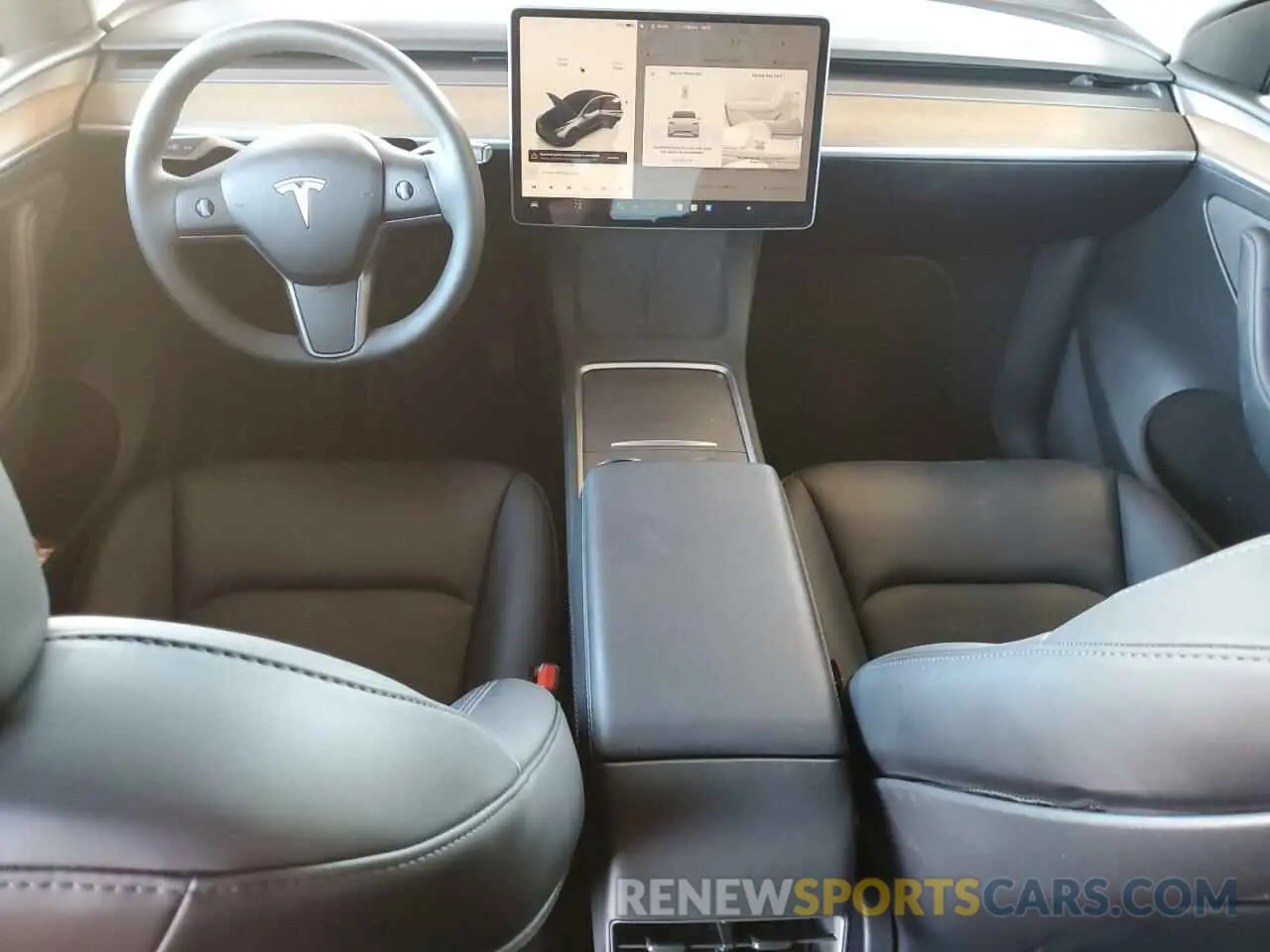 8 Photograph of a damaged car 7SAYGDED9RF019035 TESLA MODEL Y 2024