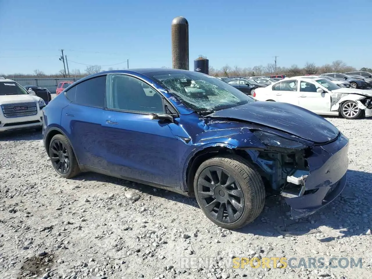 4 Photograph of a damaged car 7SAYGDED9RF046879 TESLA MODEL Y 2024