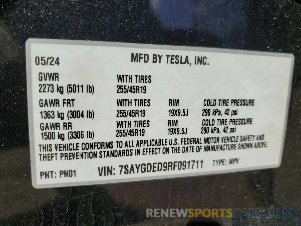 15 Photograph of a damaged car 7SAYGDED9RF091711 TESLA MODEL Y 2024